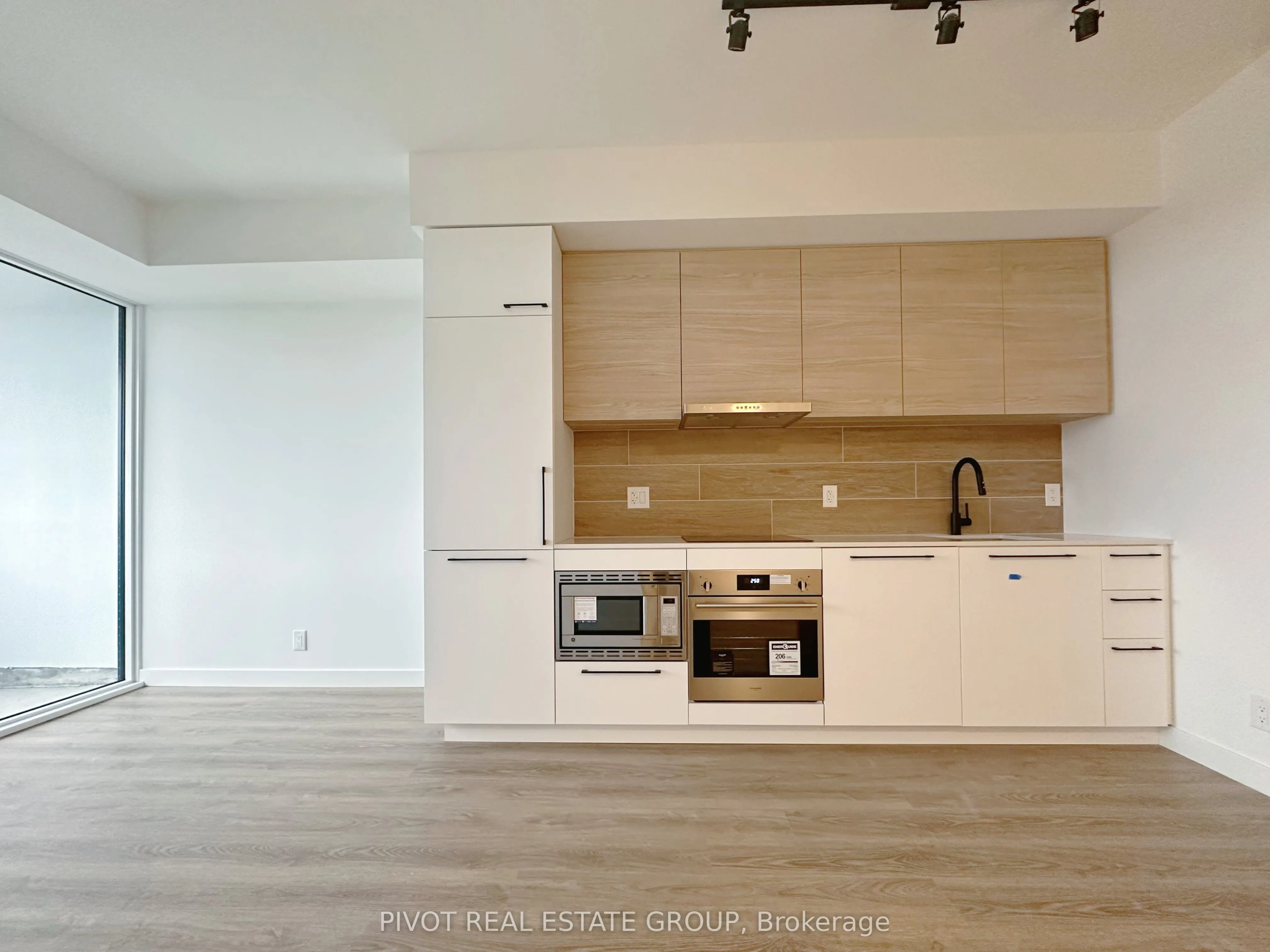 1050 Eastern Avenue, #409