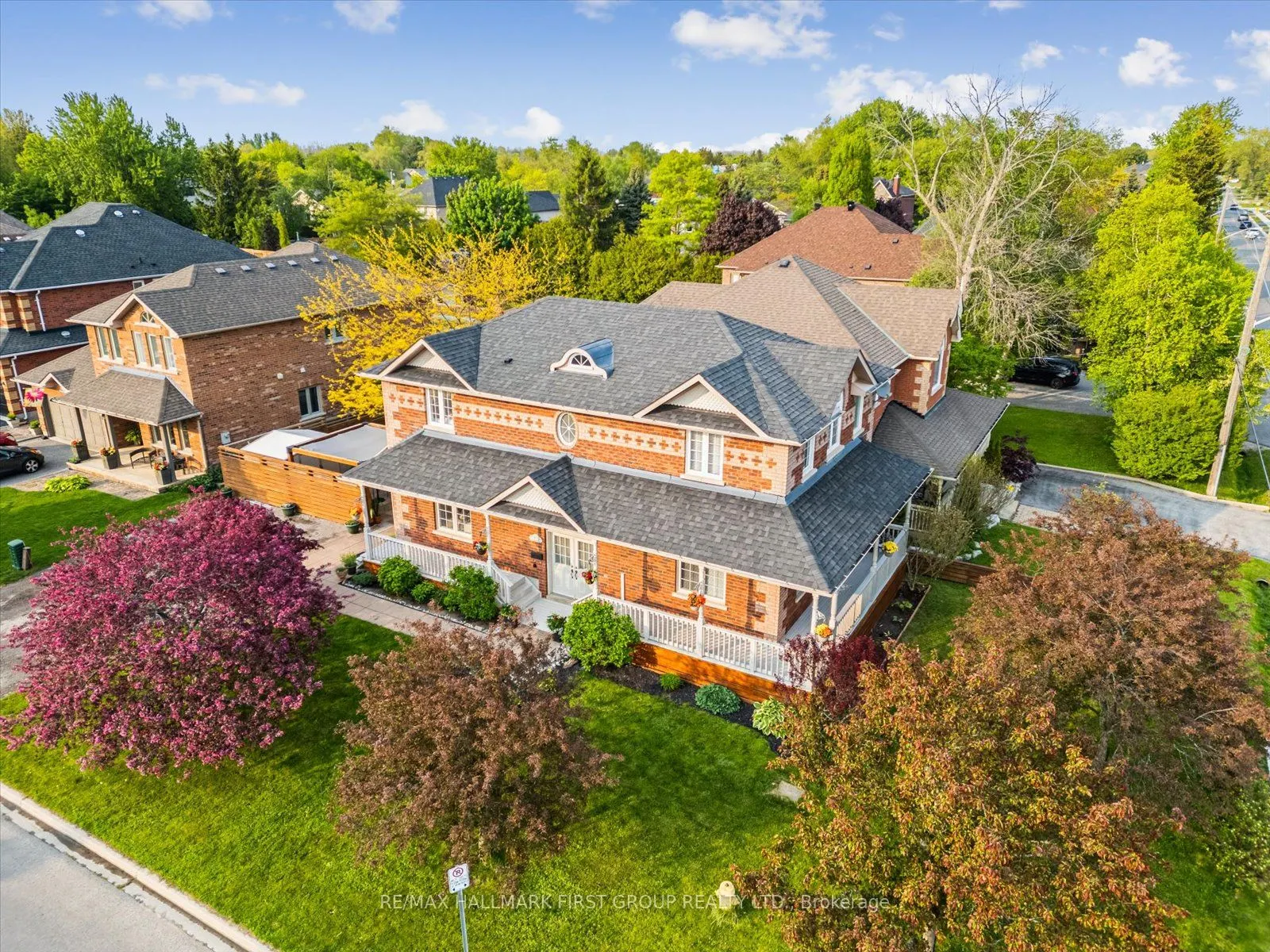937 Pickering Beach Road