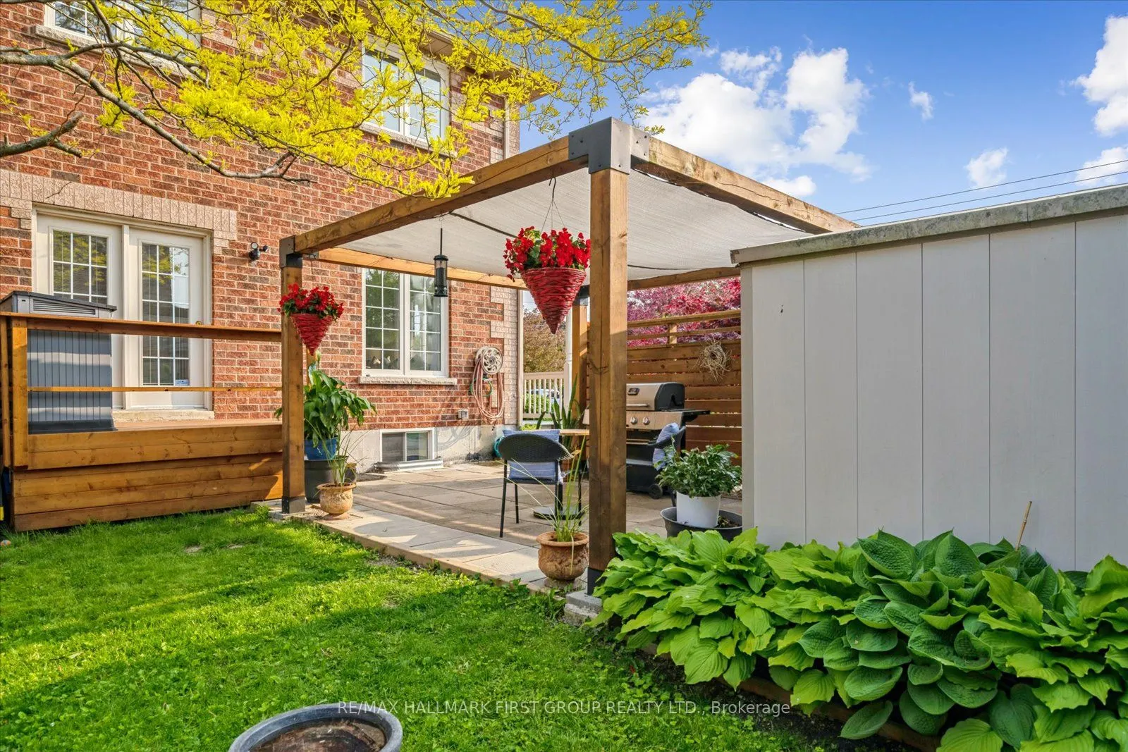 937 Pickering Beach Road