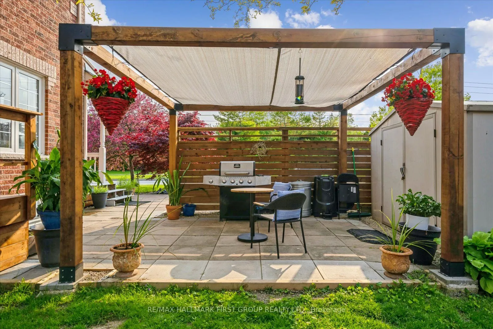 937 Pickering Beach Road