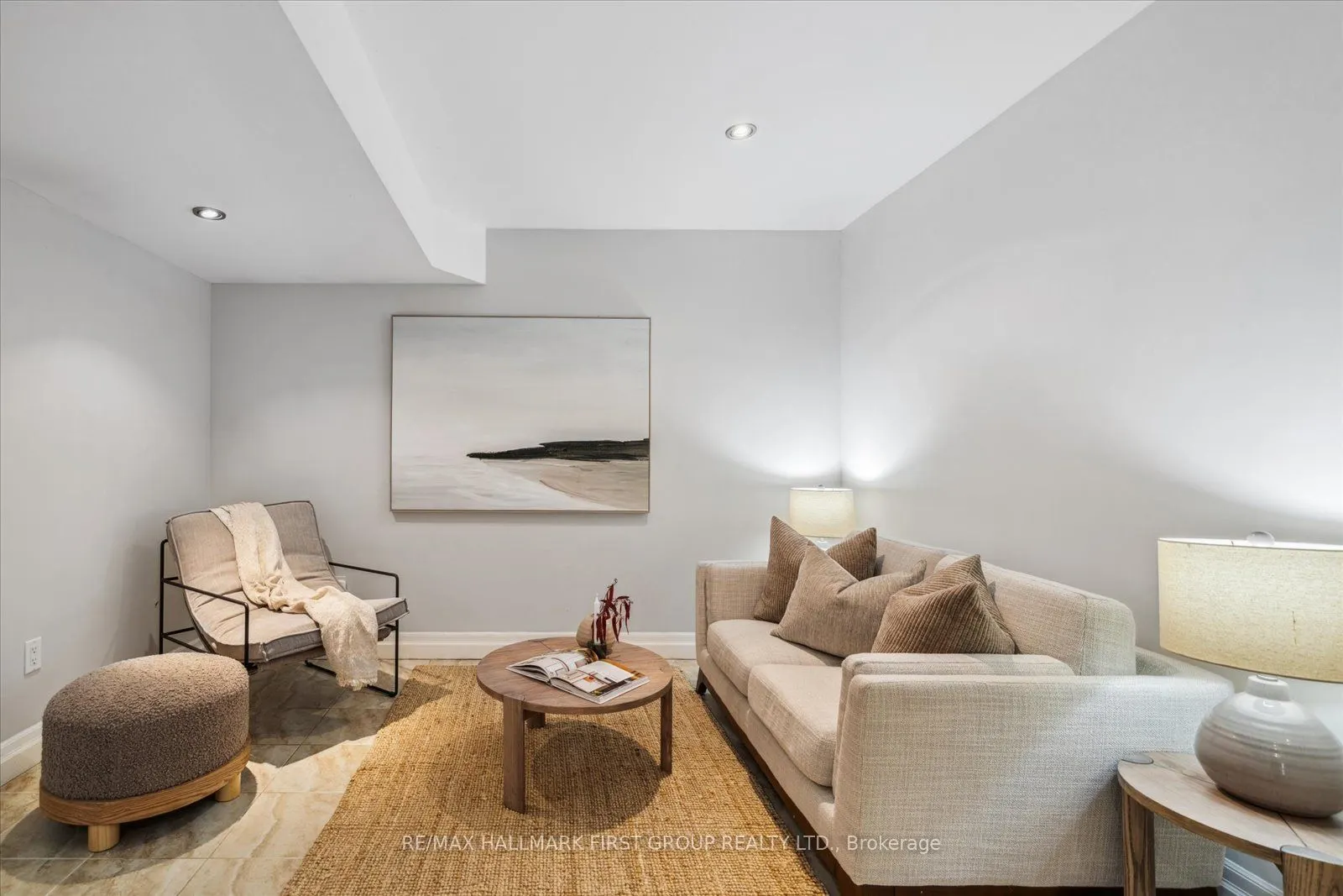 937 Pickering Beach Road