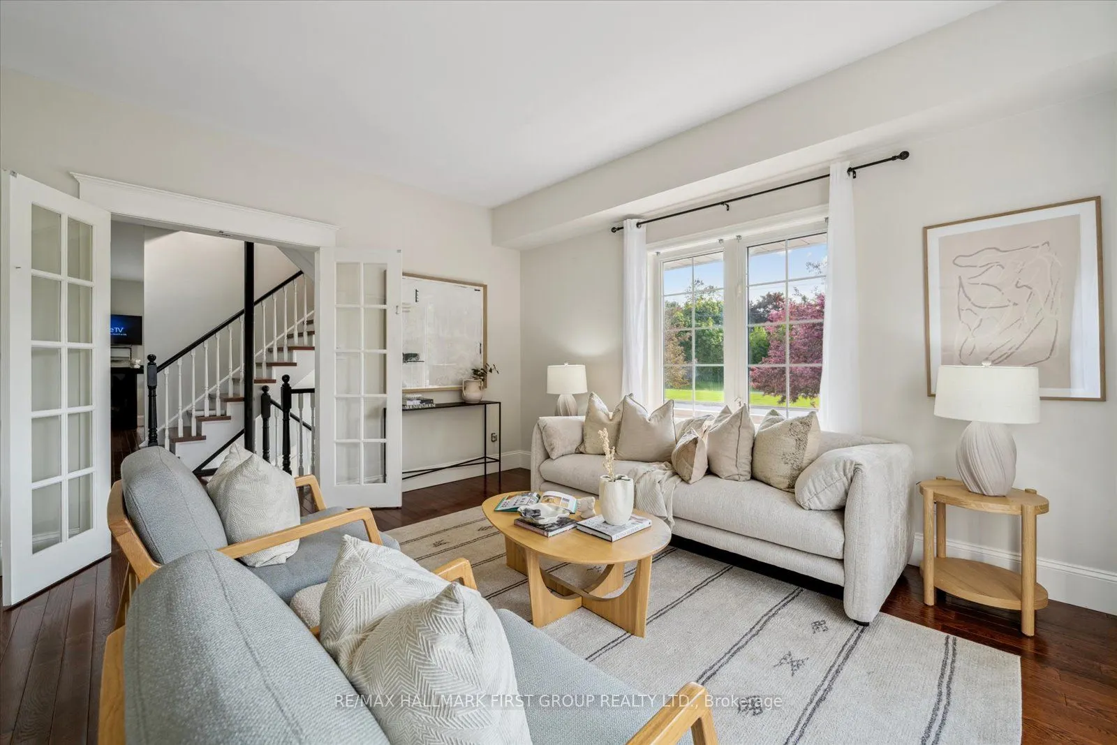 937 Pickering Beach Road