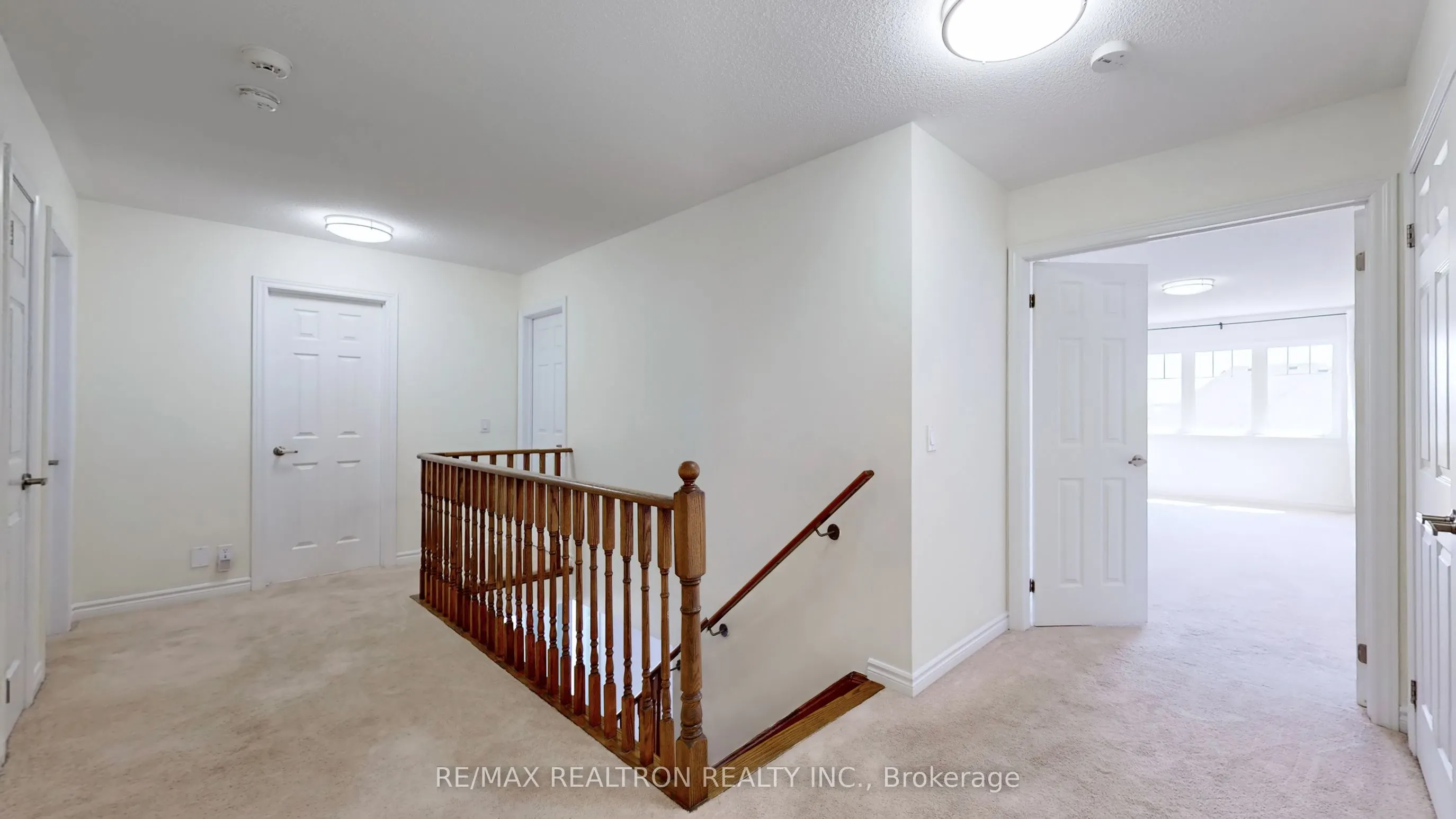 2383 Dobbinton Street