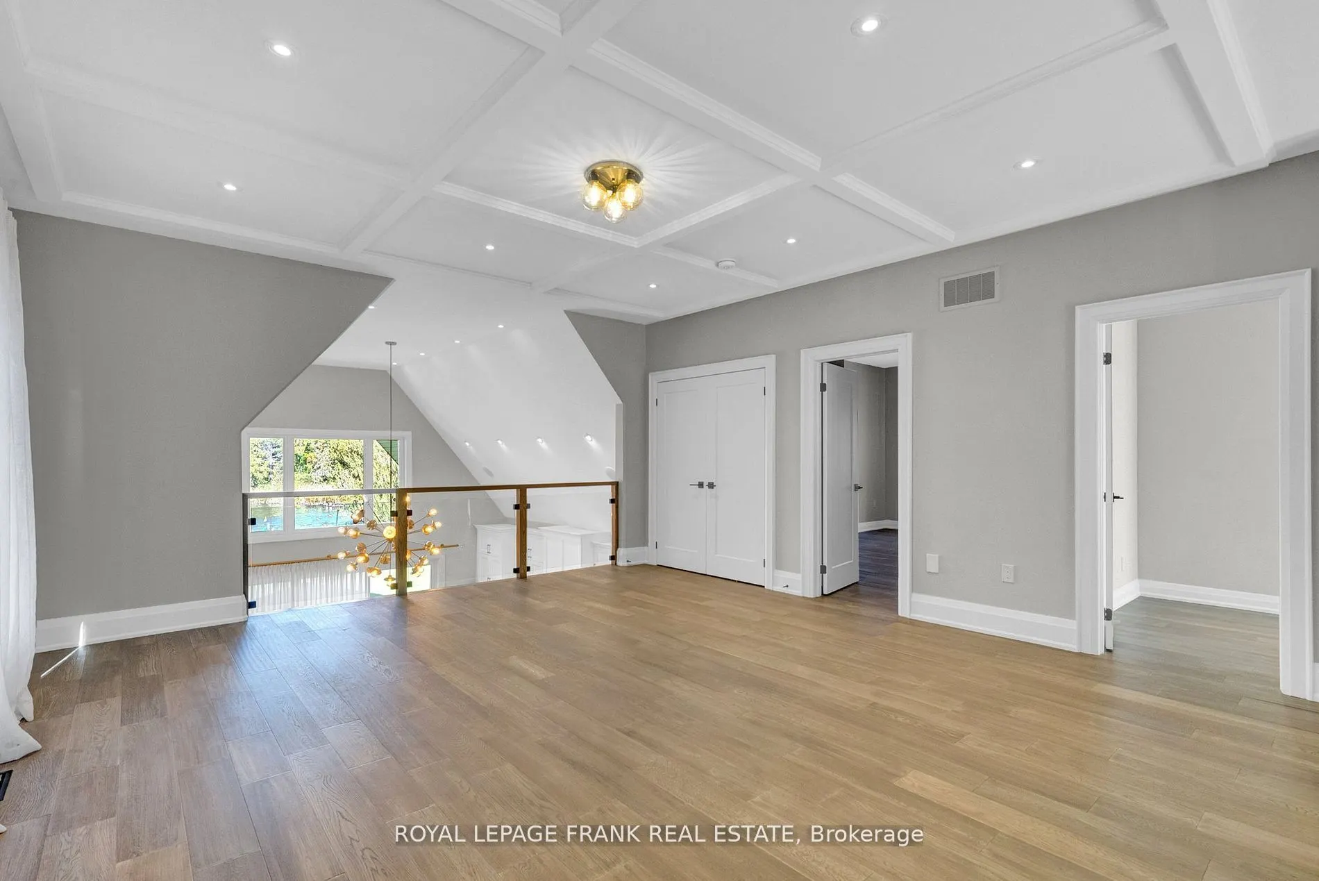 548 View Lake Road