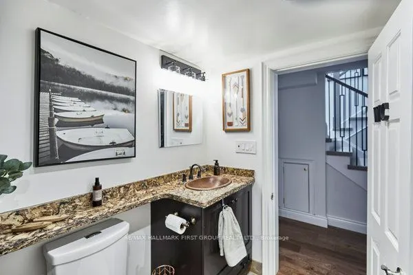 6 Ambleside Drive