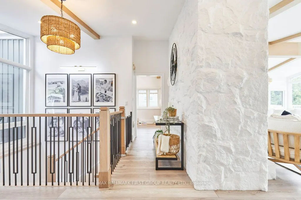 6 Ambleside Drive