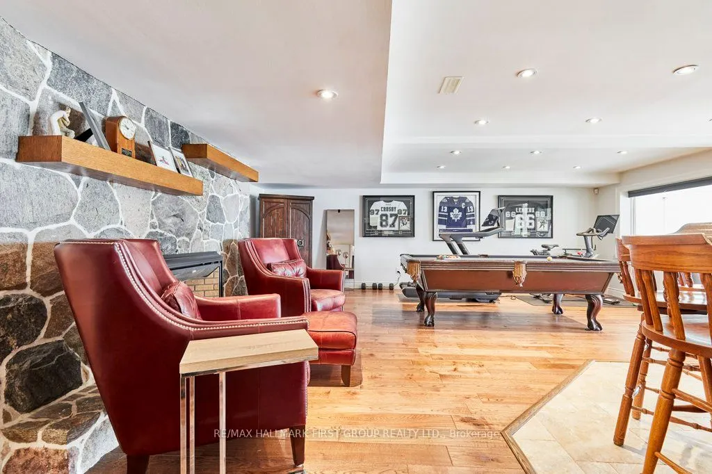 6 Ambleside Drive