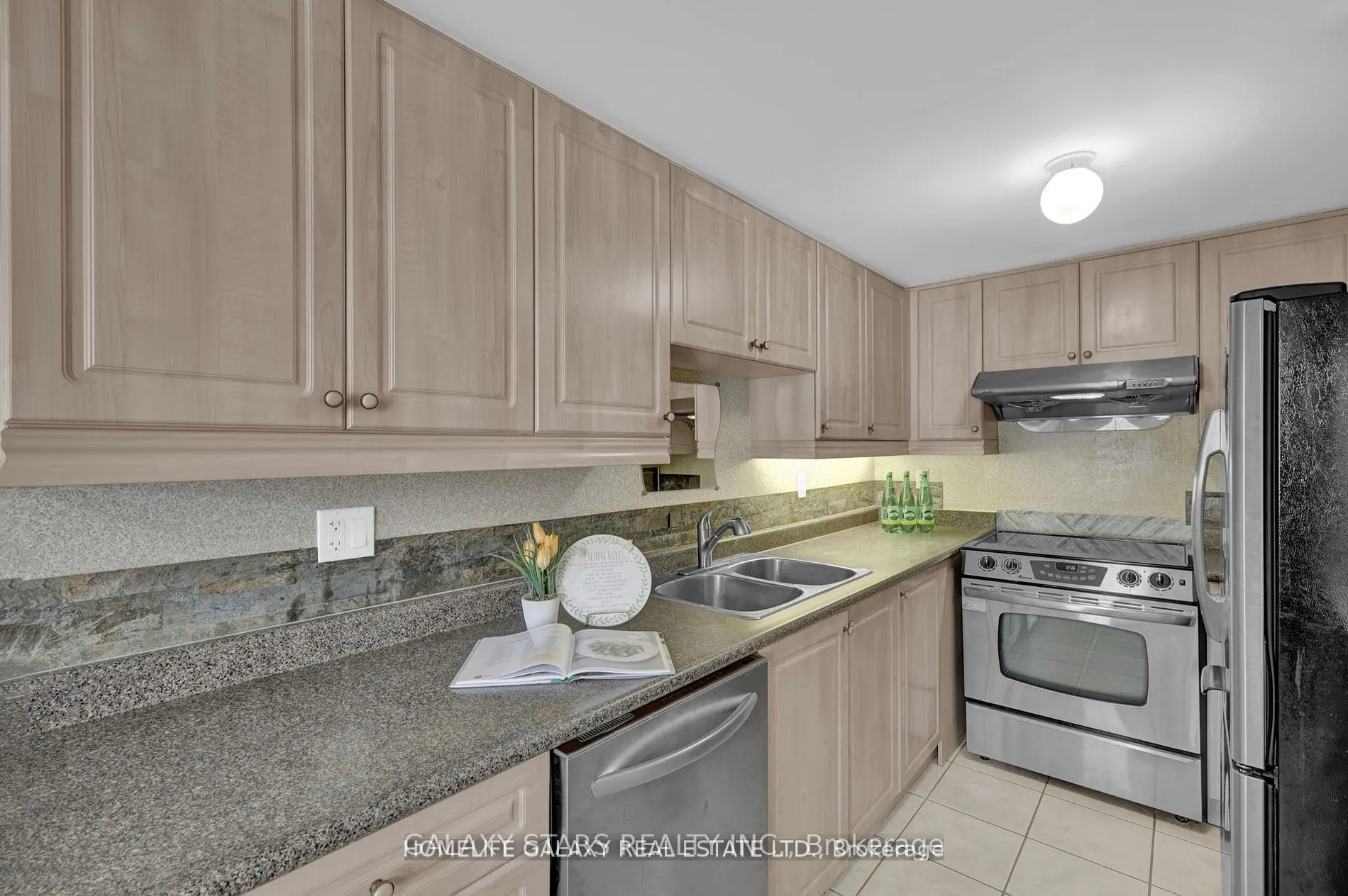 42 Pinery Trail, #106