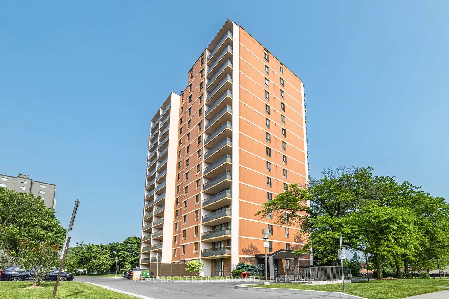 2721 Victoria Park Avenue, #506