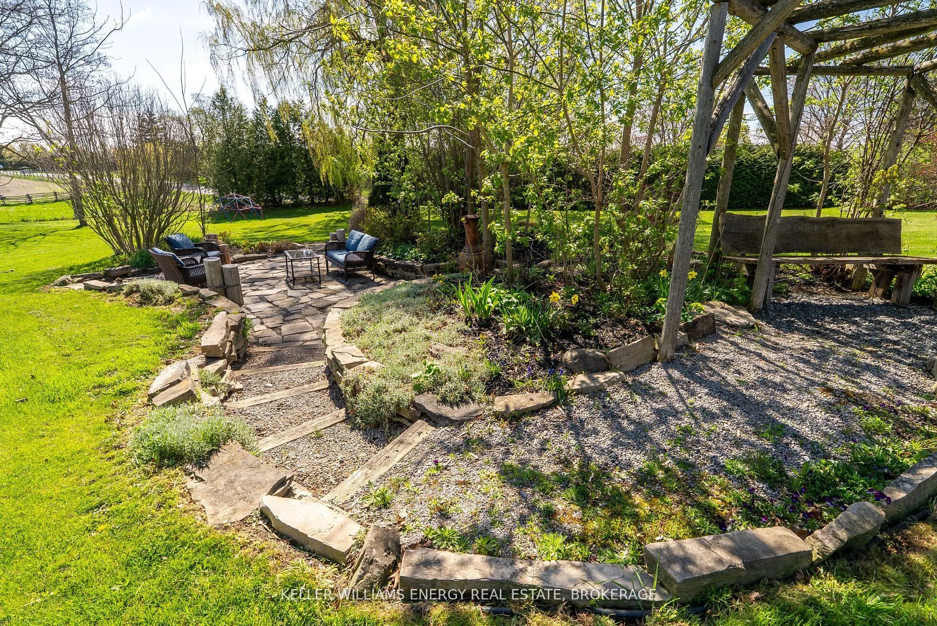2516 Concession 8 Road