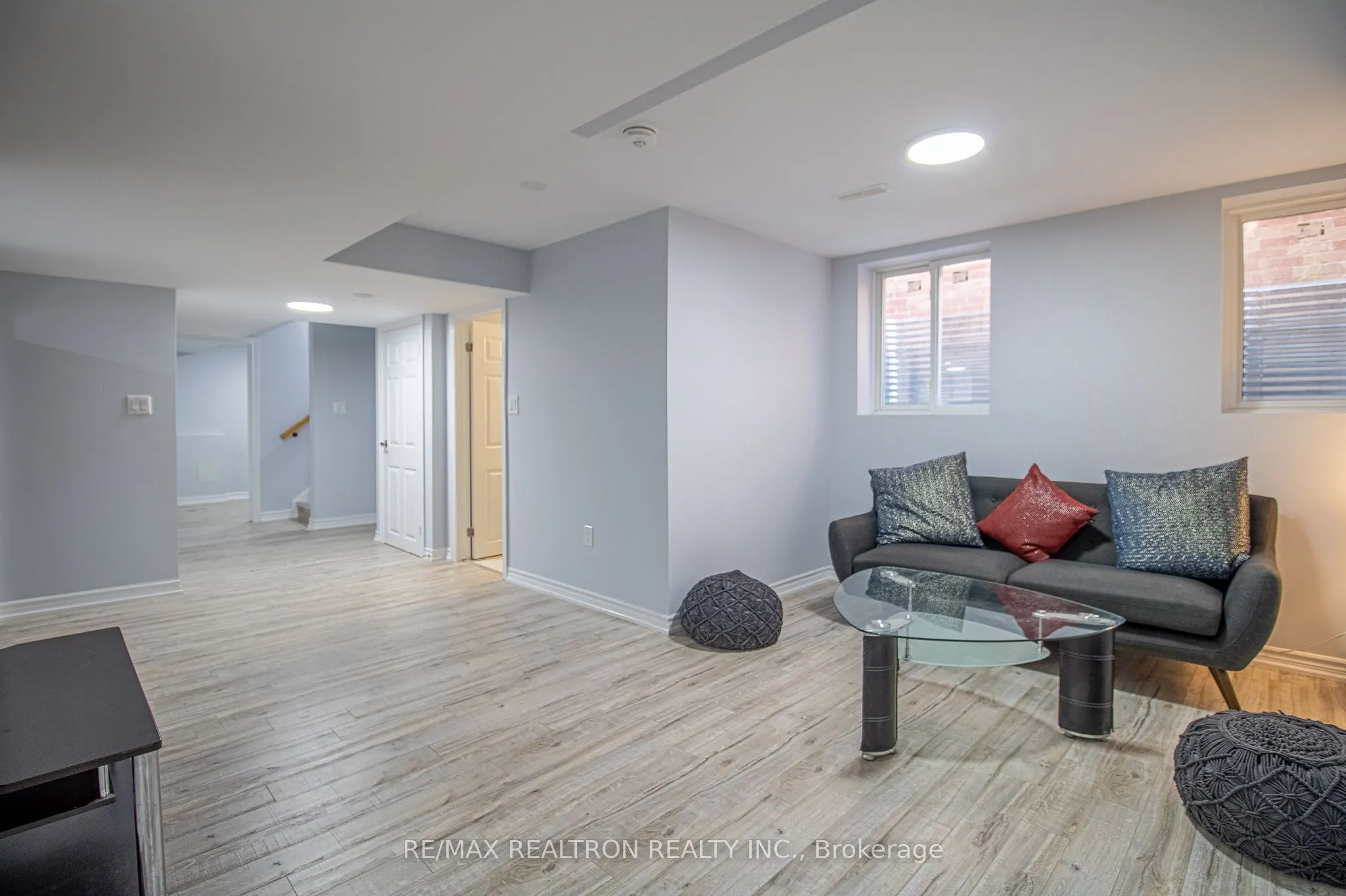 32 Crombie Street