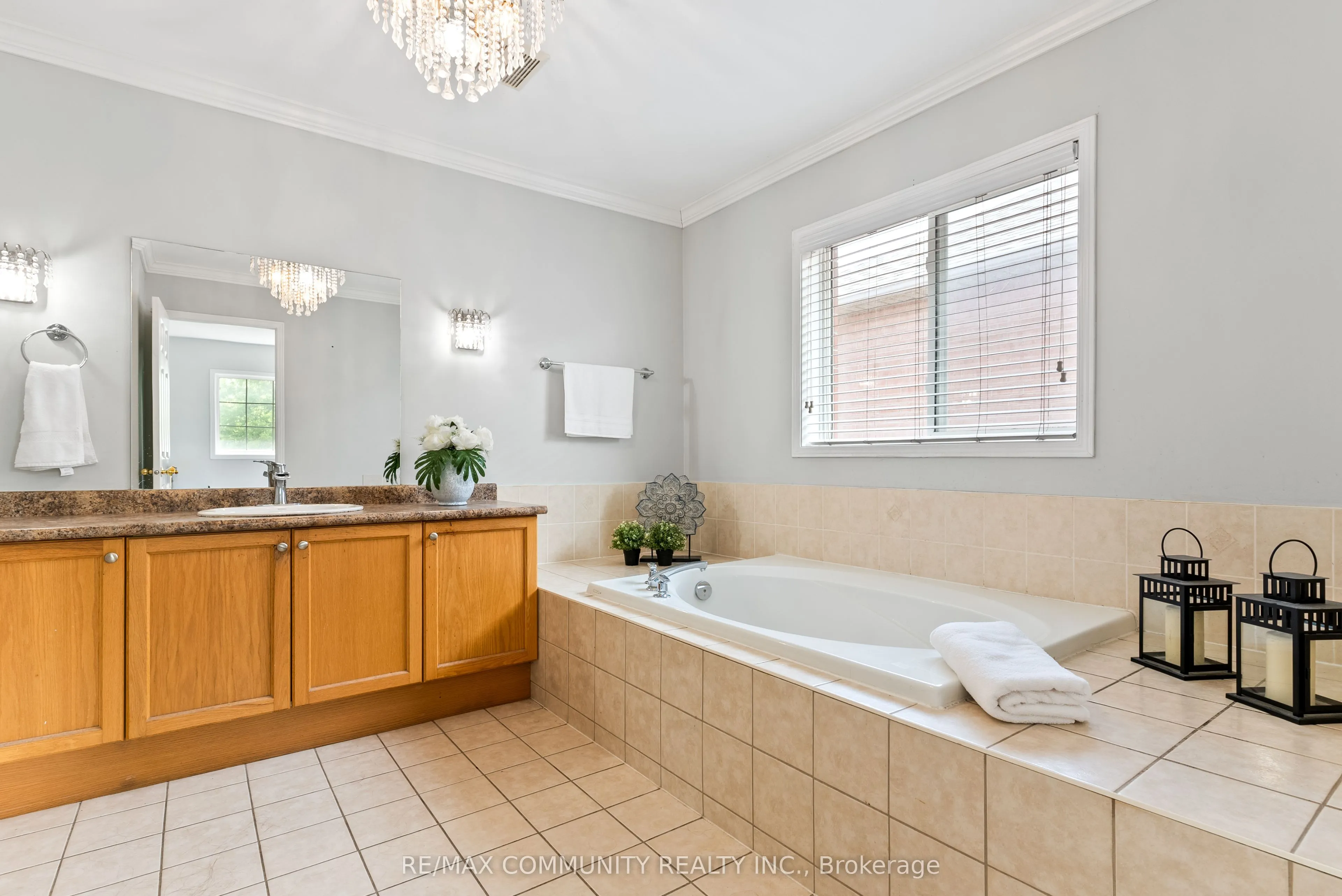 1081 Langford Street