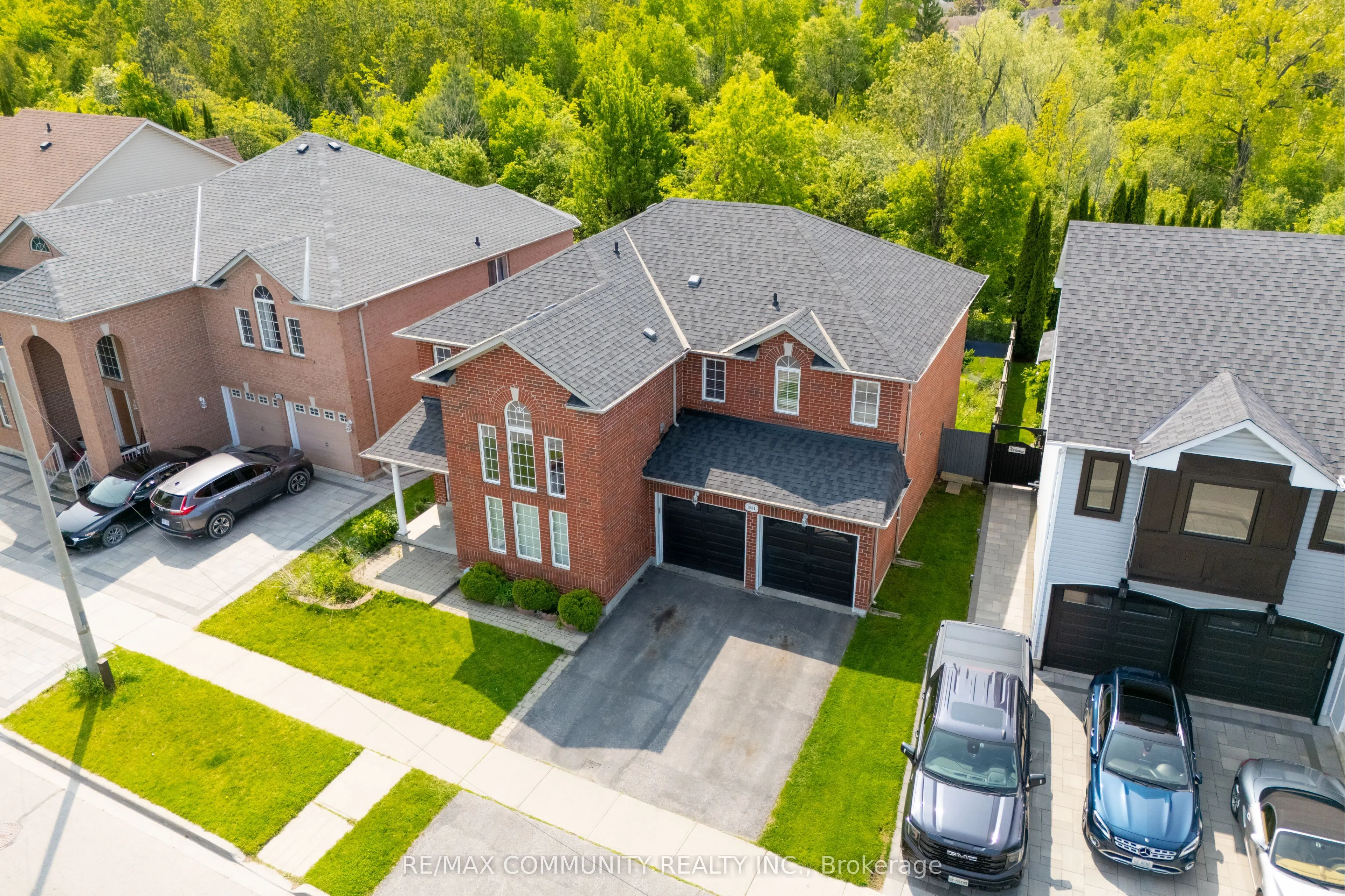 1081 Langford Street