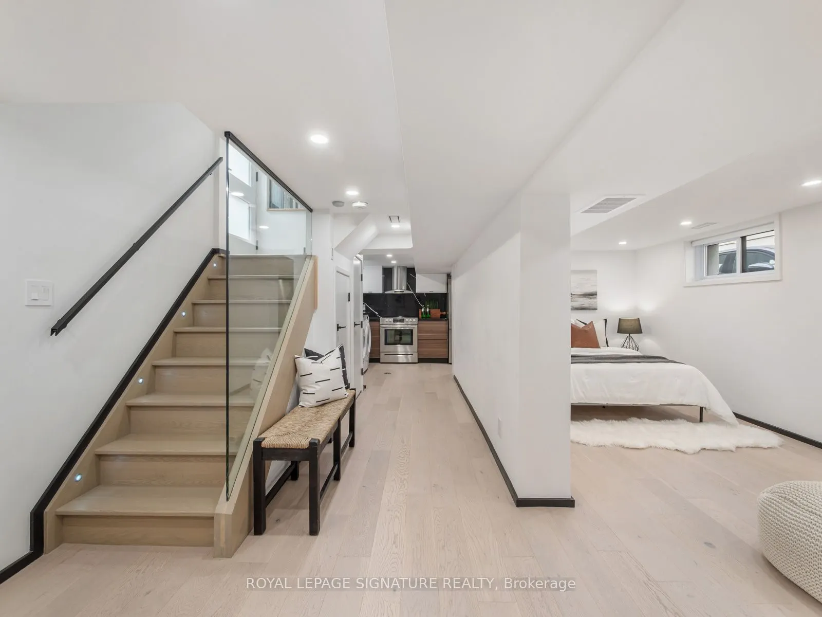 186 Oak Park Avenue