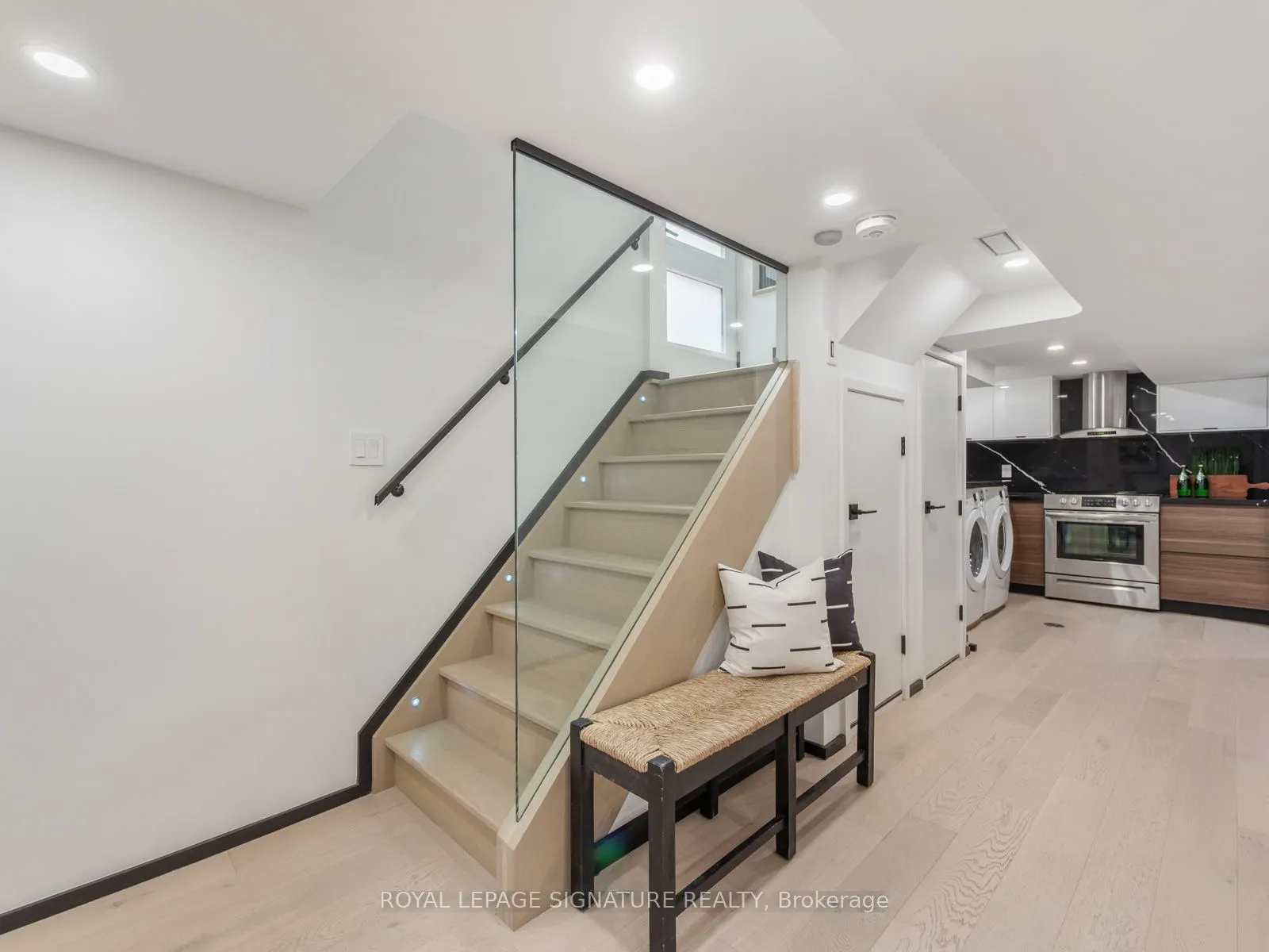 186 Oak Park Avenue