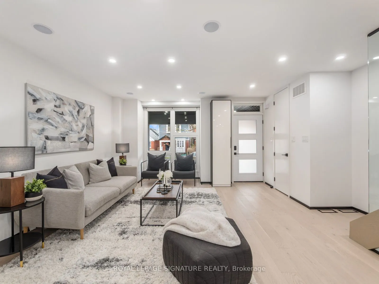 186 Oak Park Avenue
