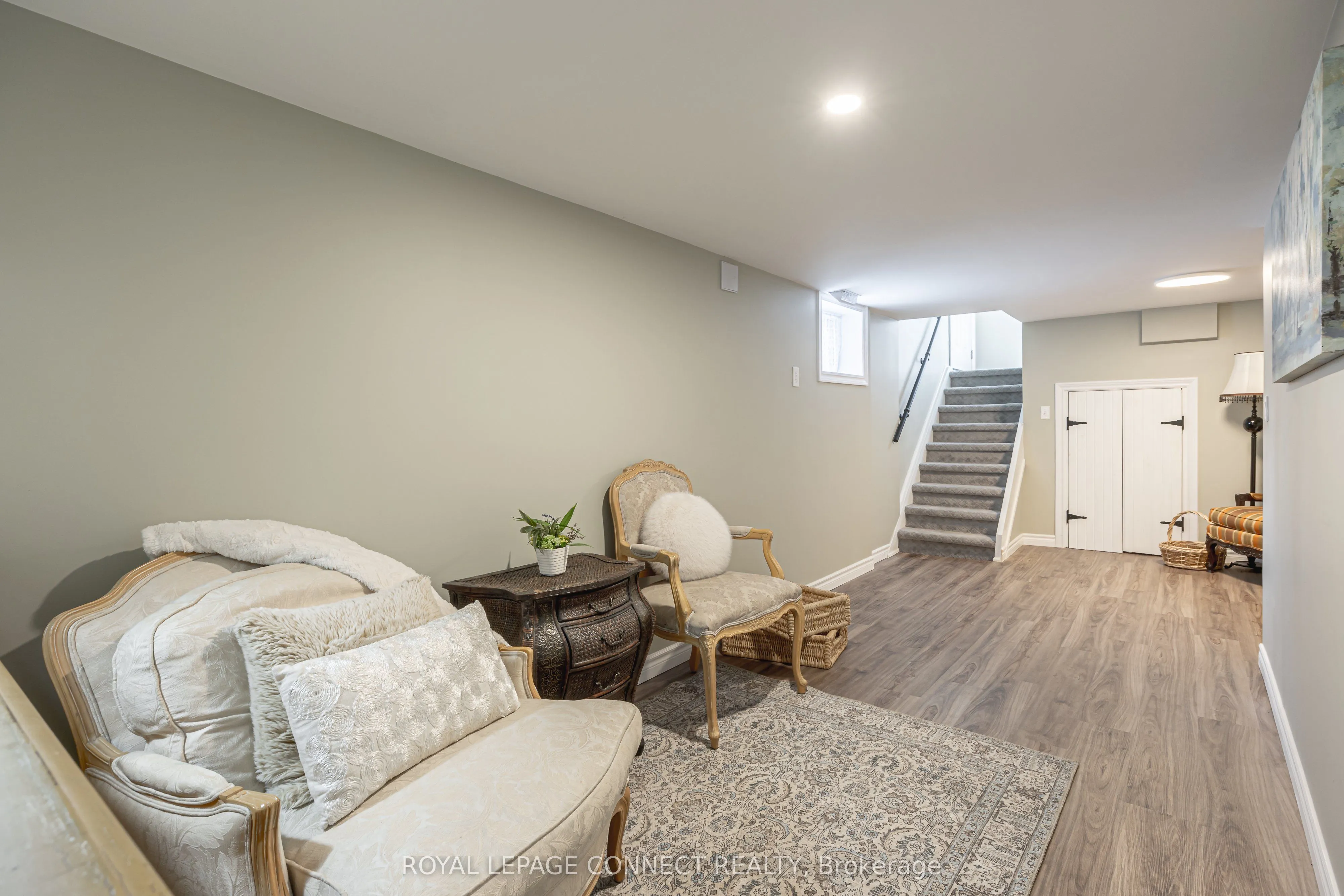44 Falaise Road