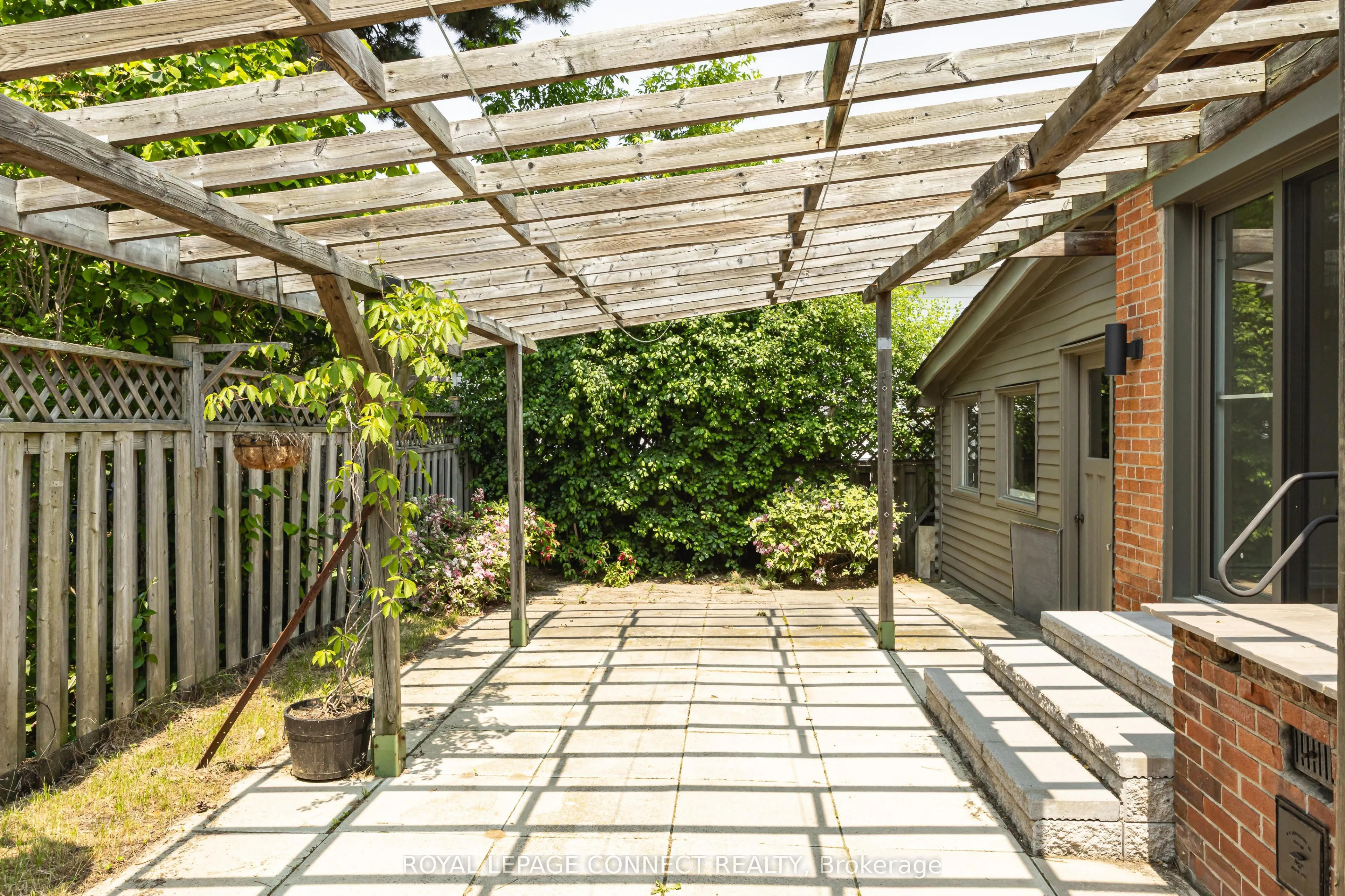 44 Falaise Road