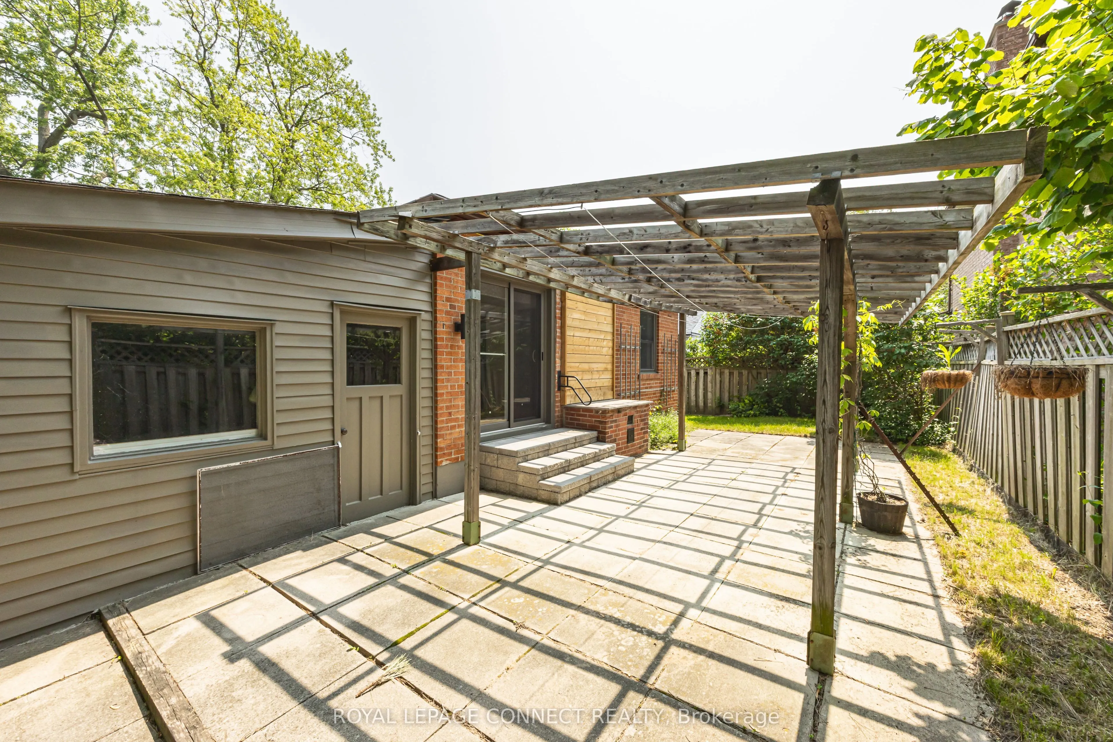 44 Falaise Road