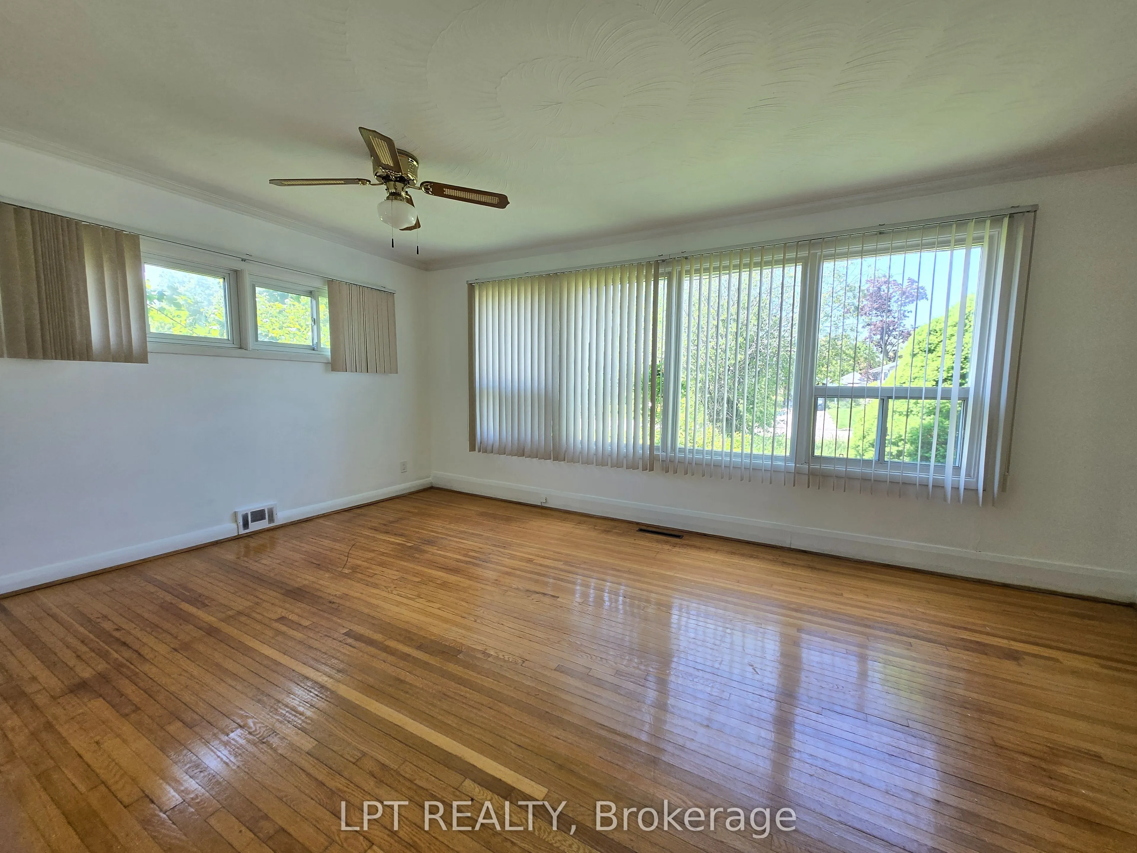 71 Deerfield Road