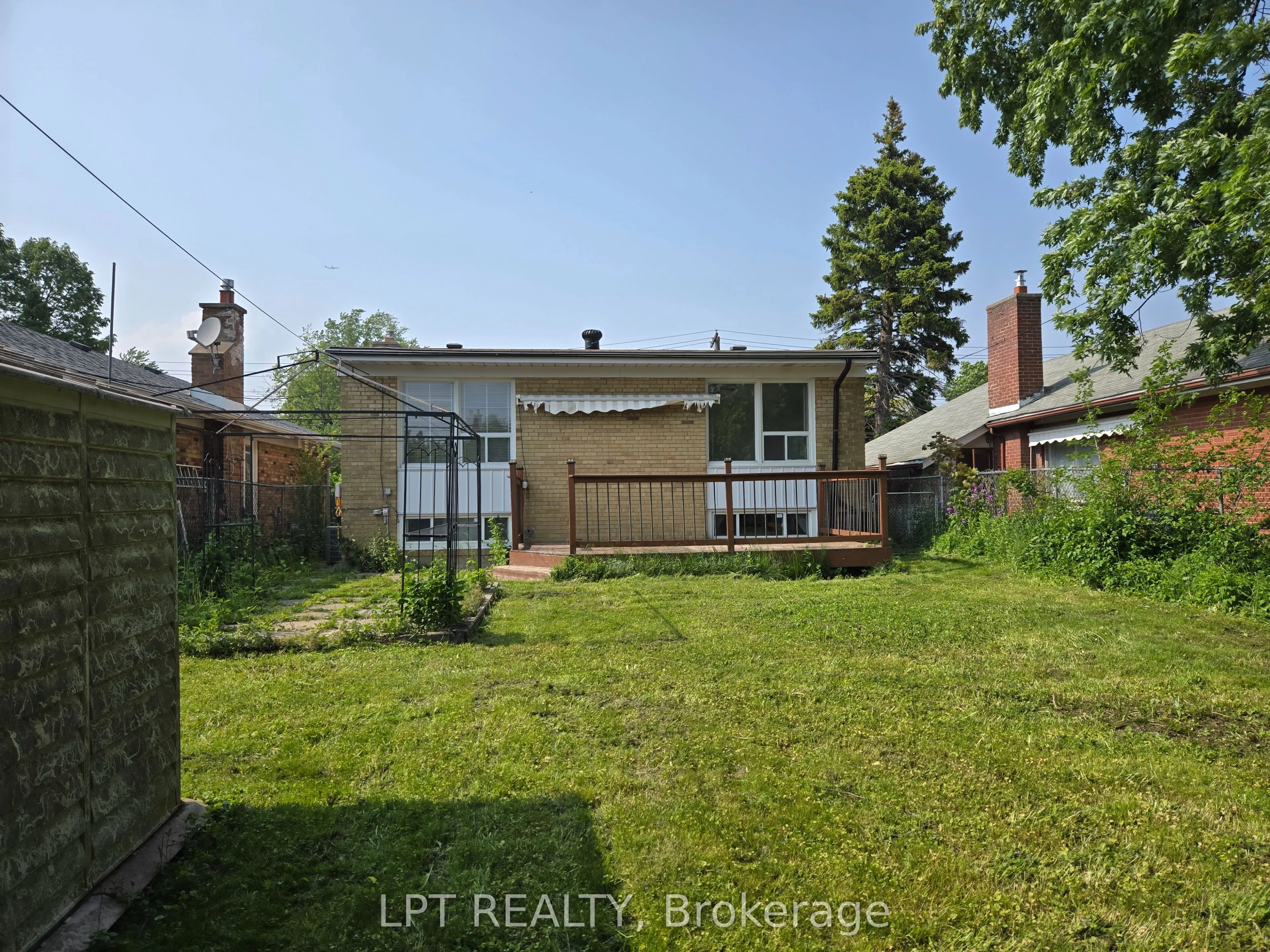 71 Deerfield Road