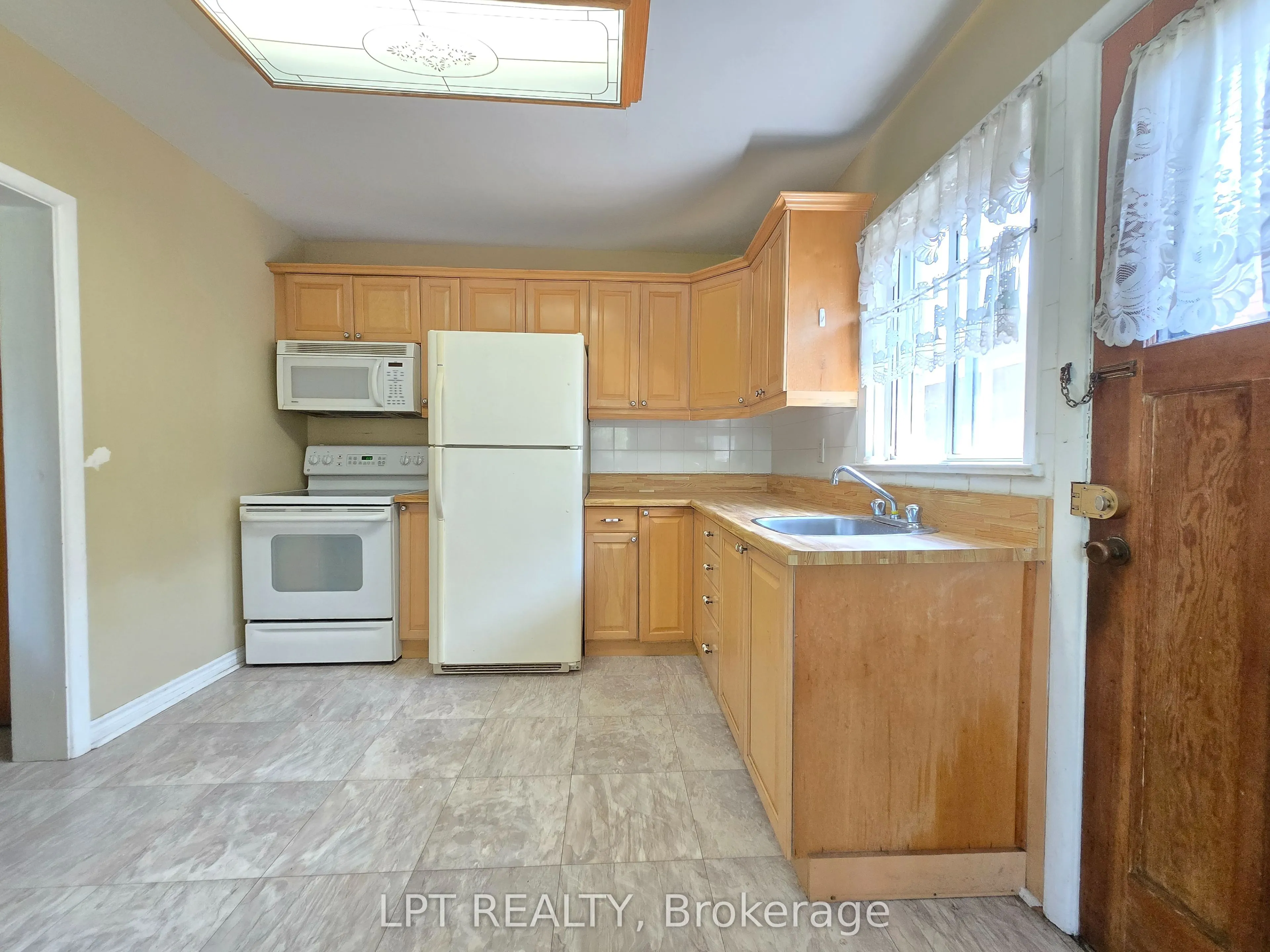 71 Deerfield Road
