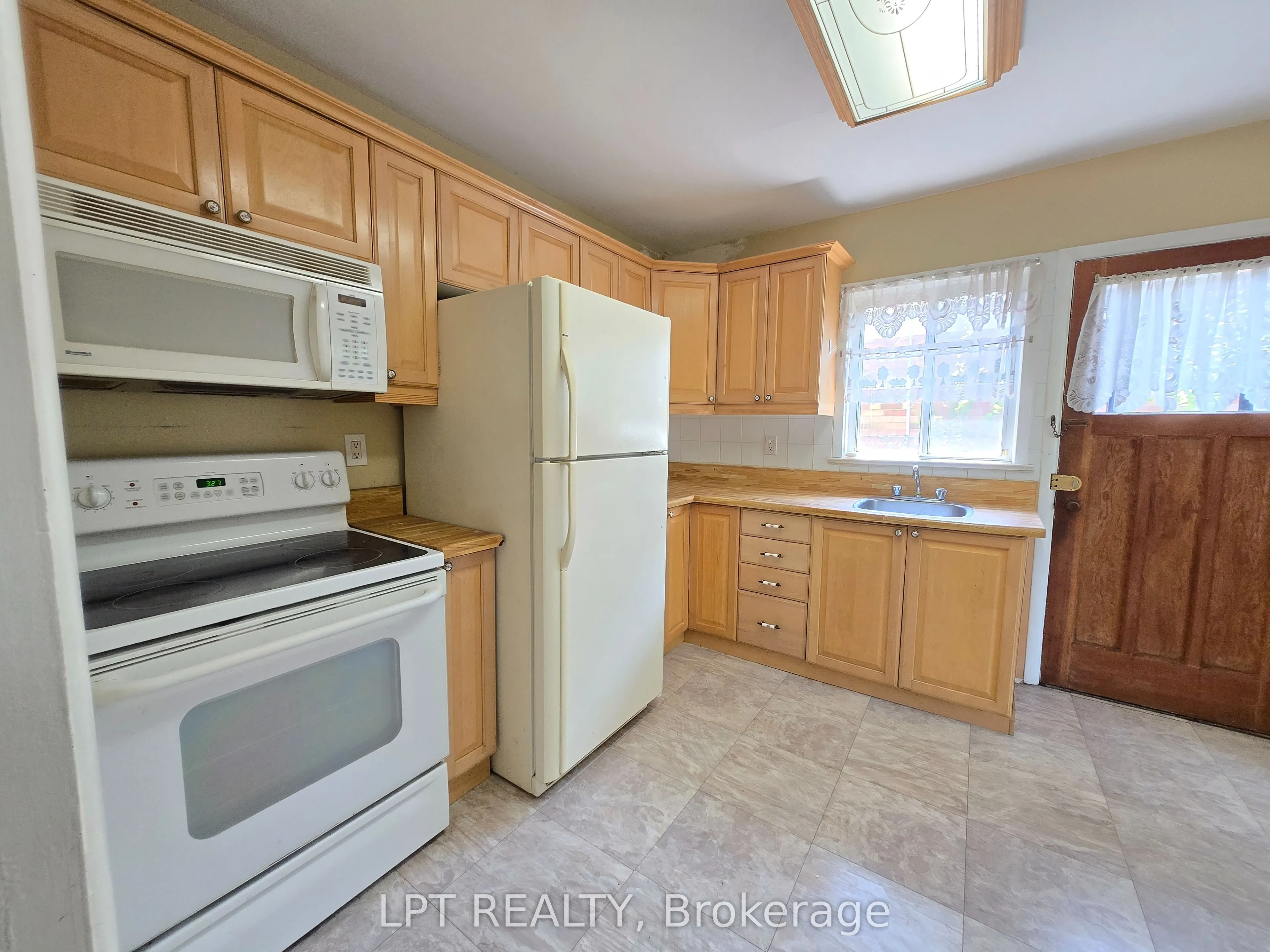 71 Deerfield Road