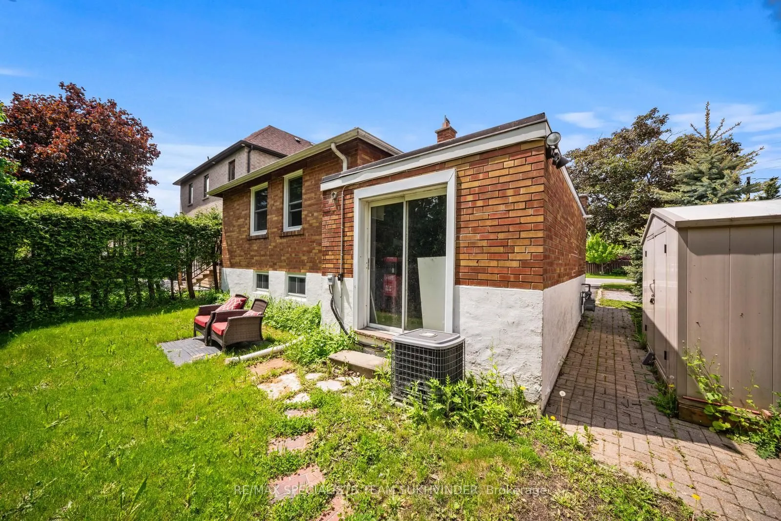 21 White Abbey Park