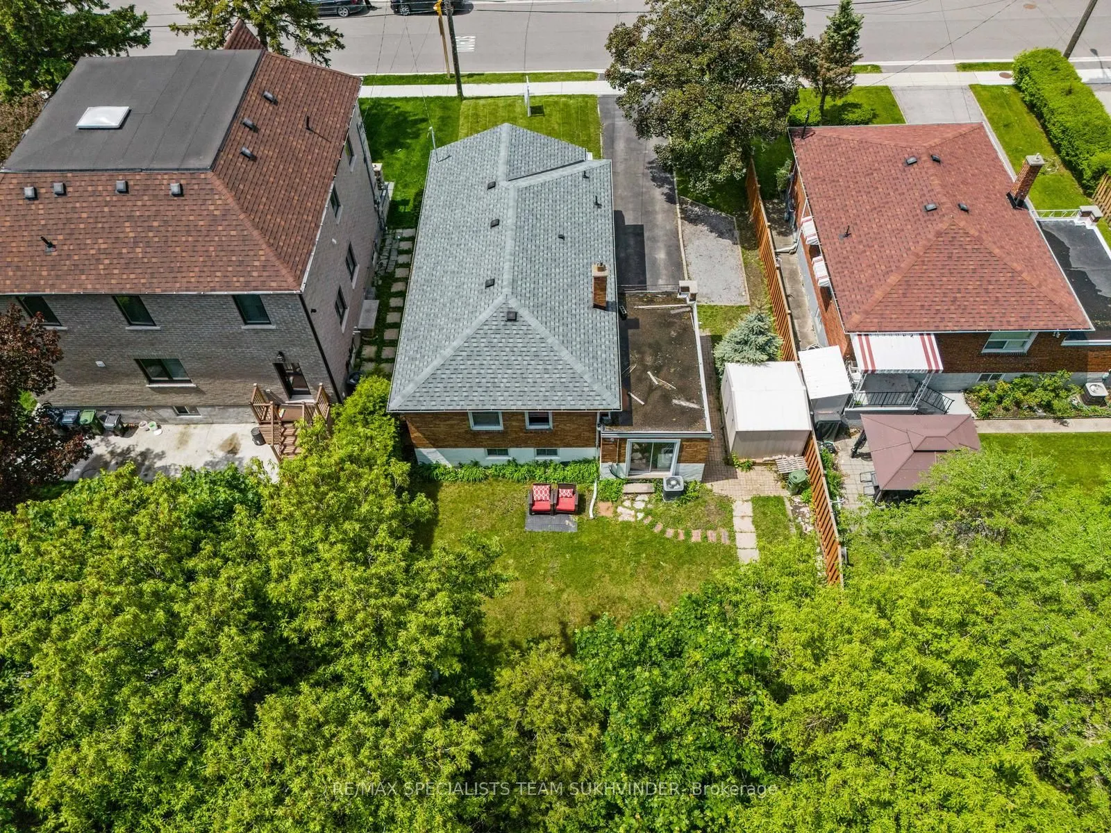 21 White Abbey Park