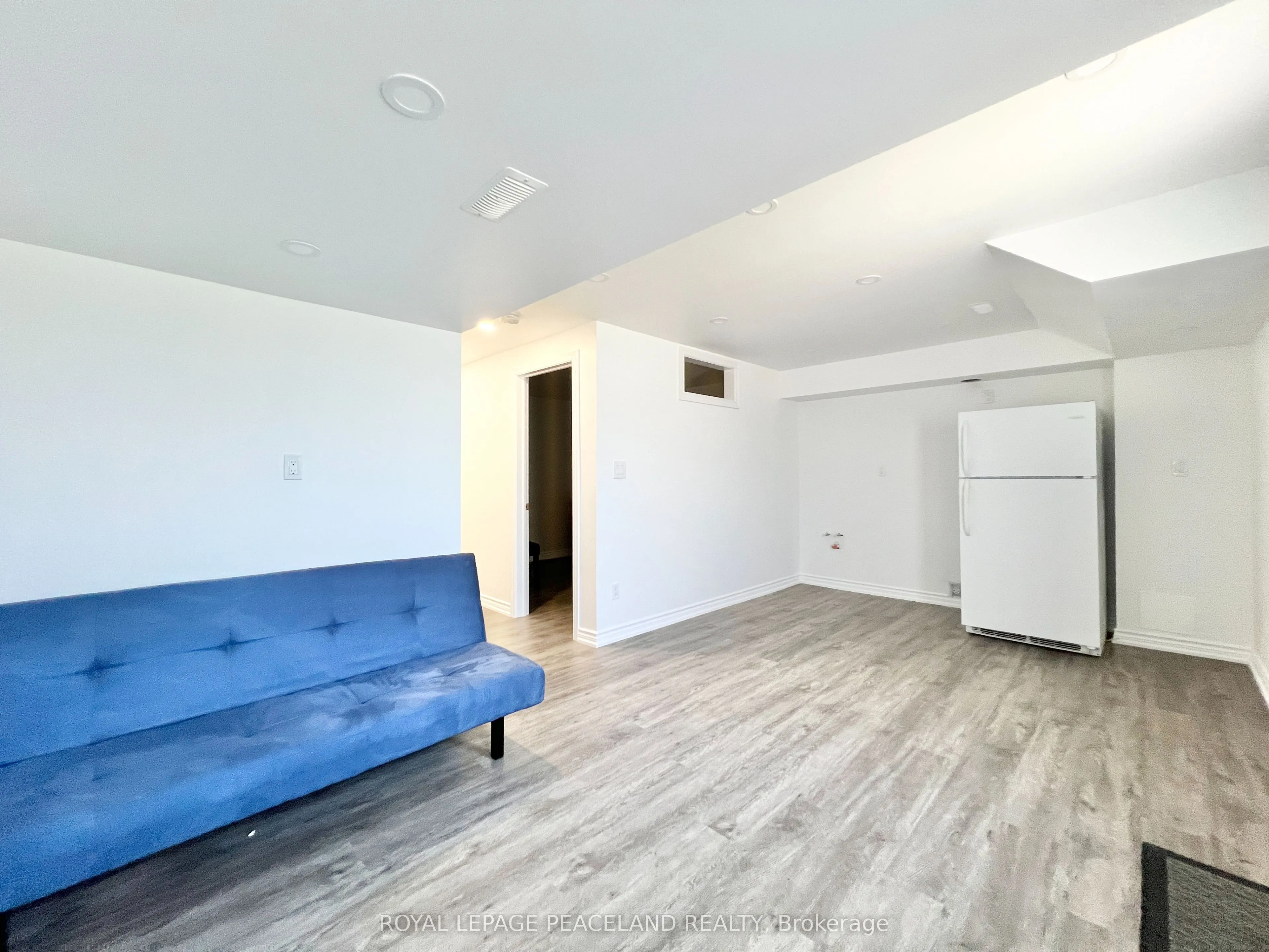 48 Mac Frost Way