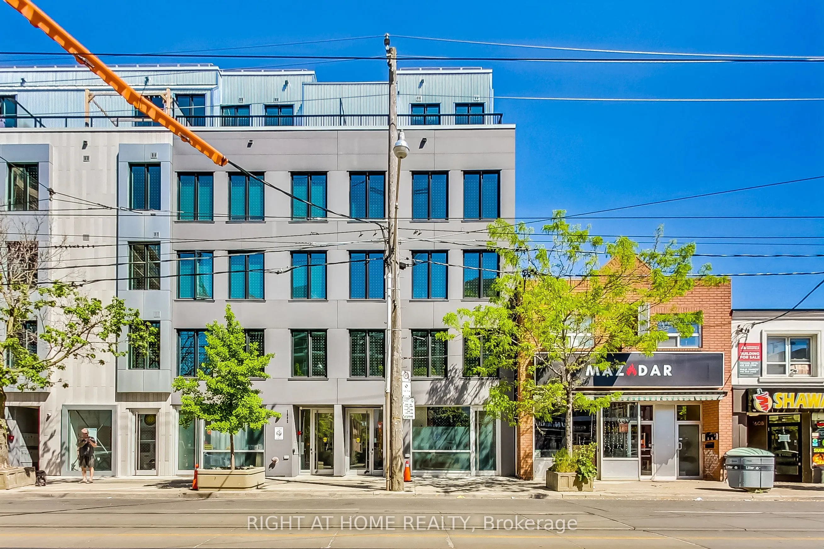1604 Queen Street E, #PH