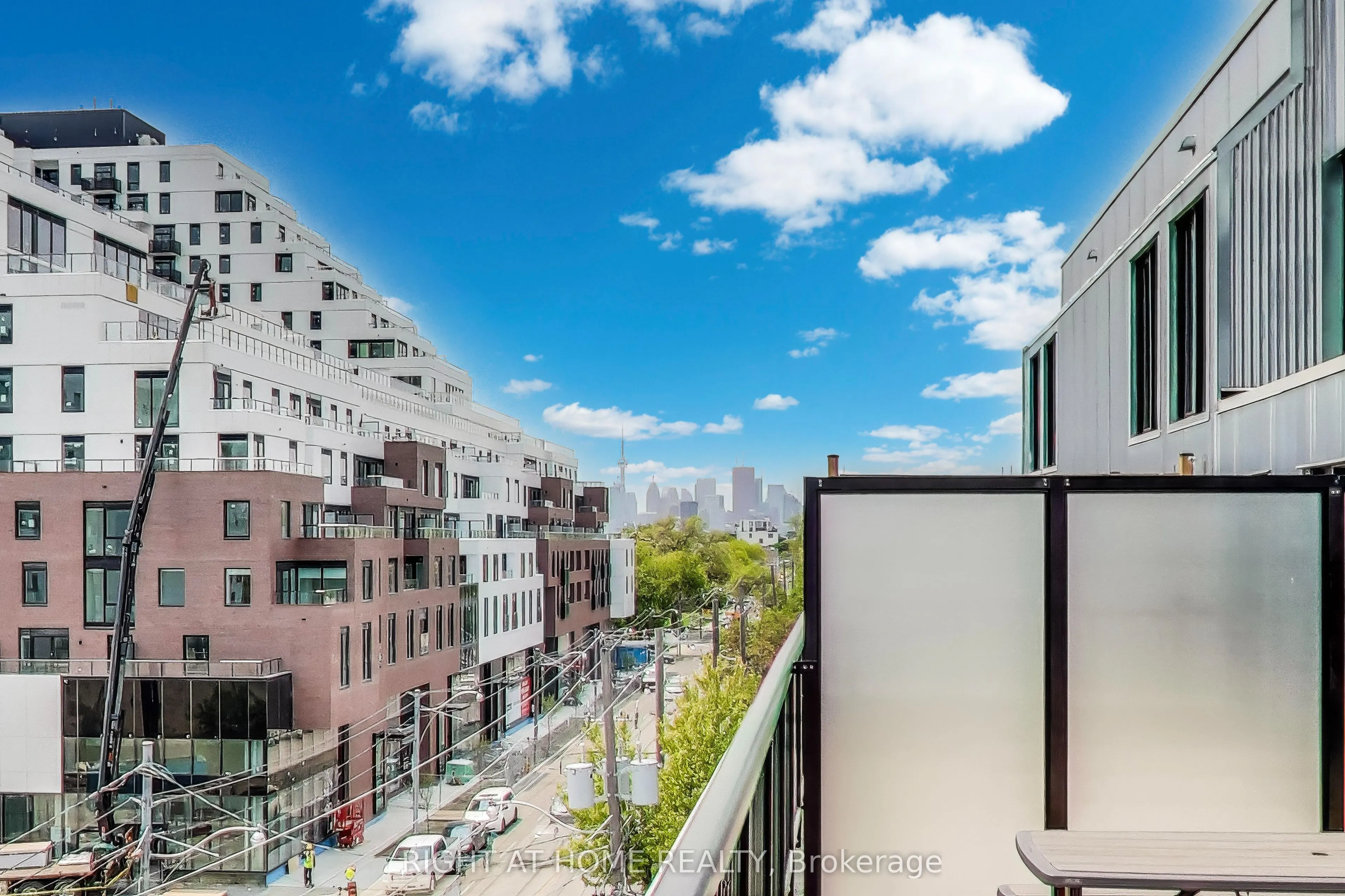 1604 Queen Street E, #PH
