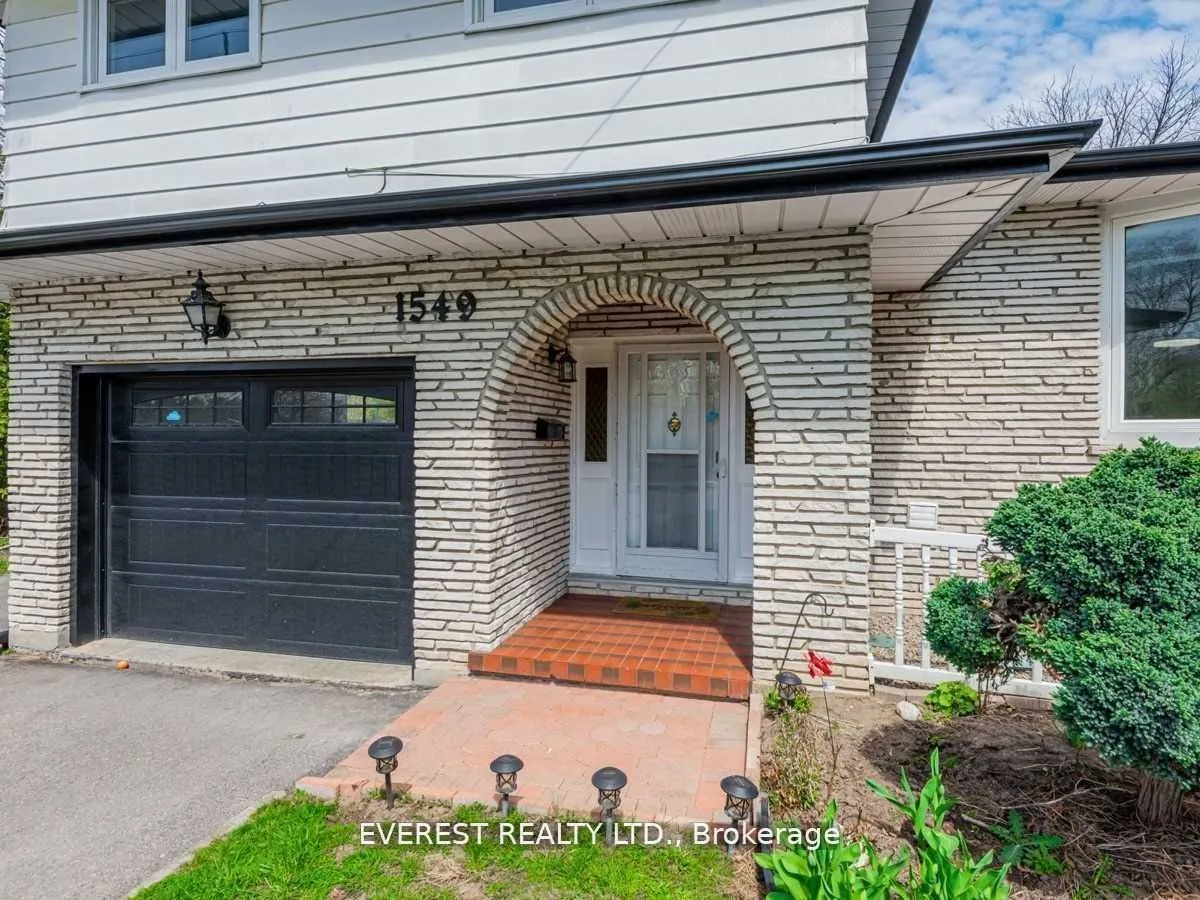 1549 Simcoe Street N