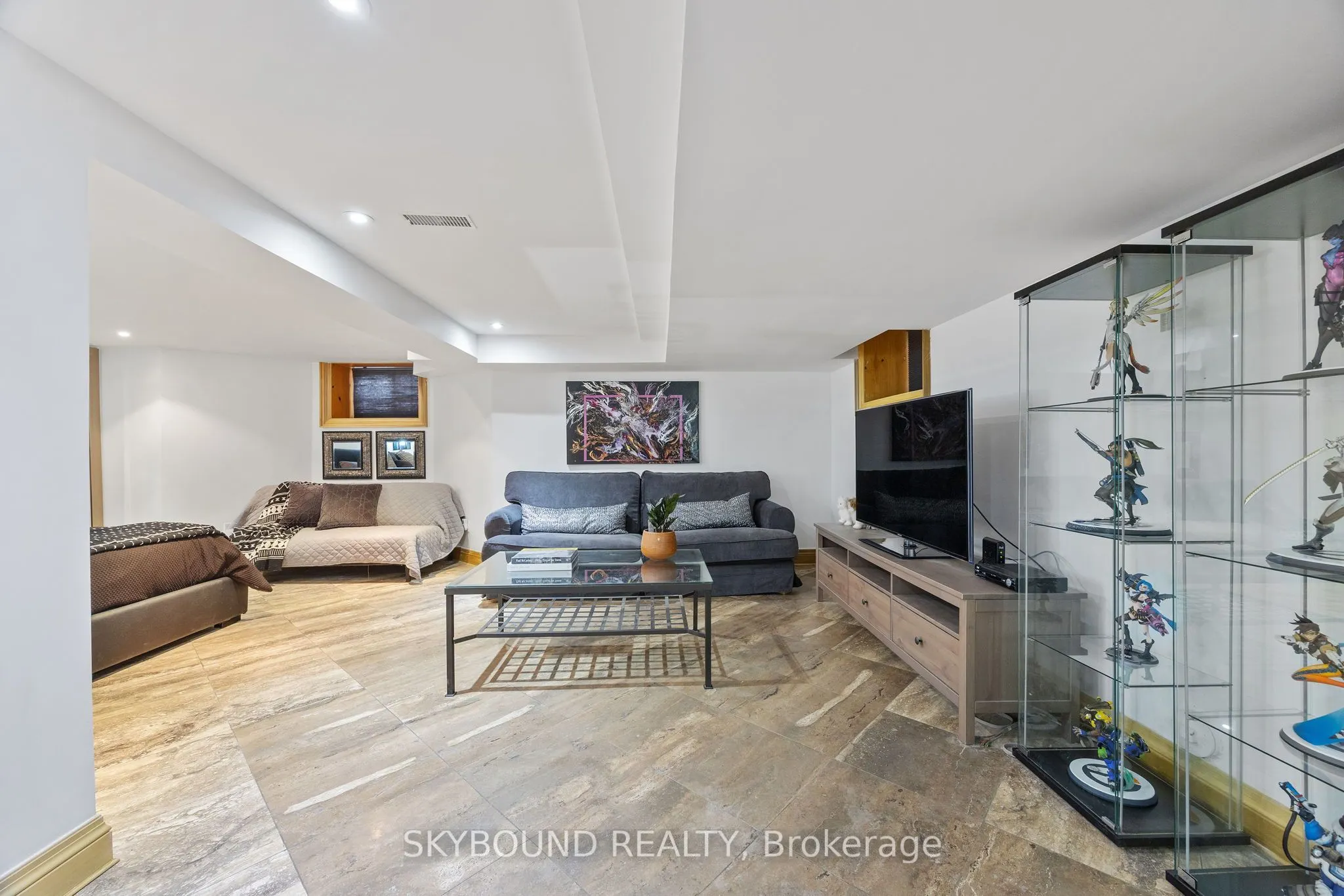 20 Fairview Boulevard
