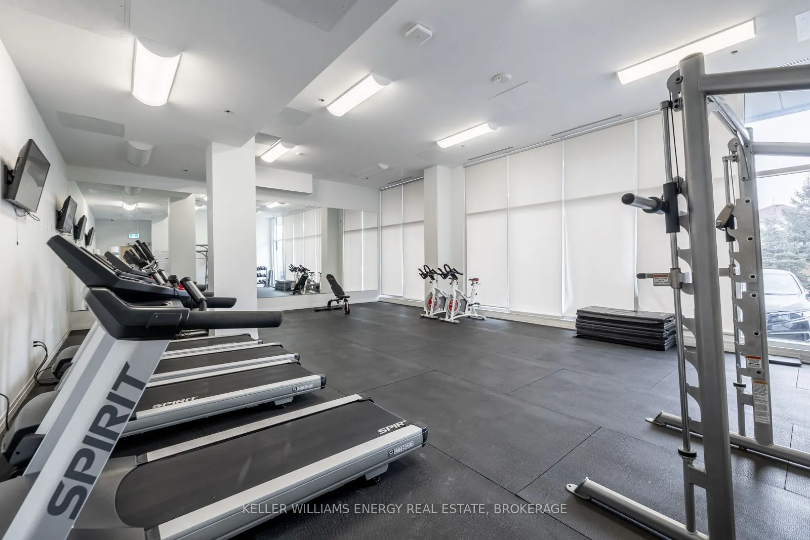 1900 Simcoe Street N #839
