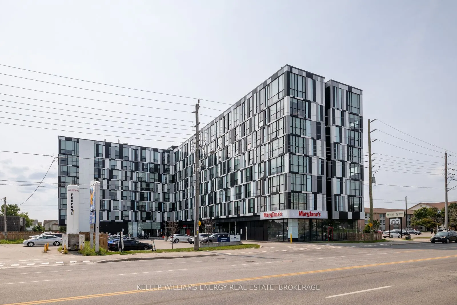 1900 Simcoe Street N #839