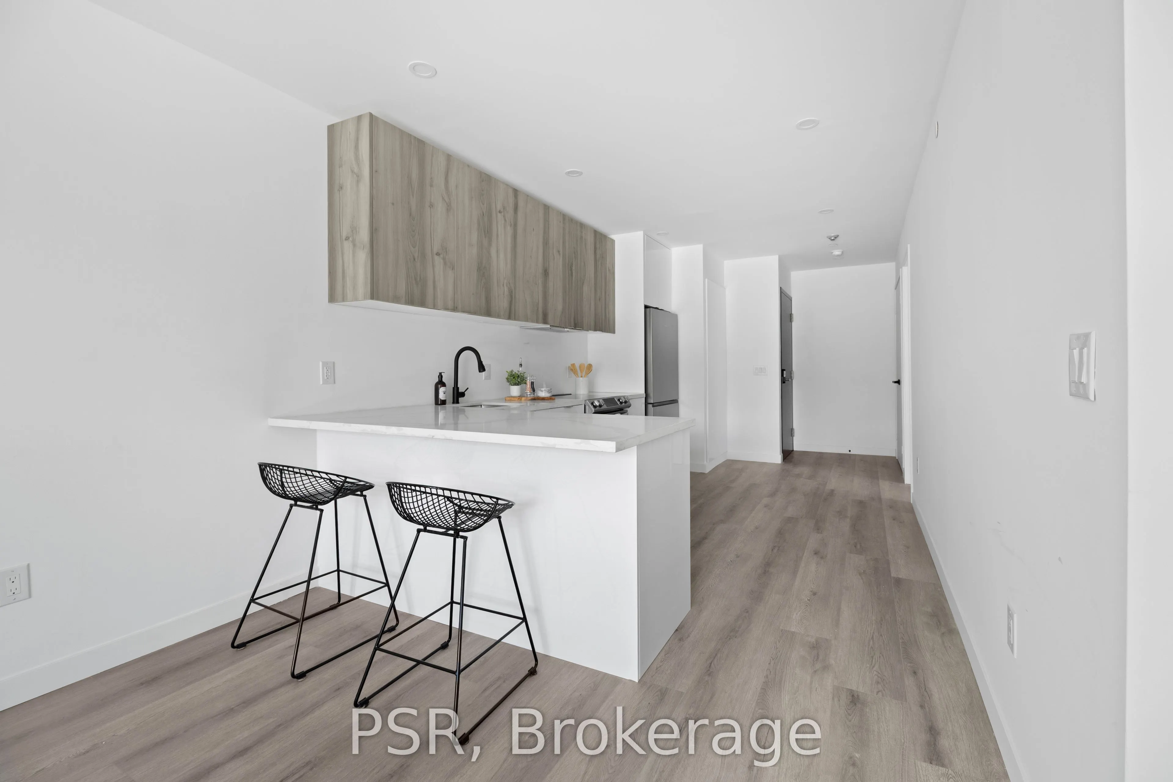 61 Orchard Park Drive, #204