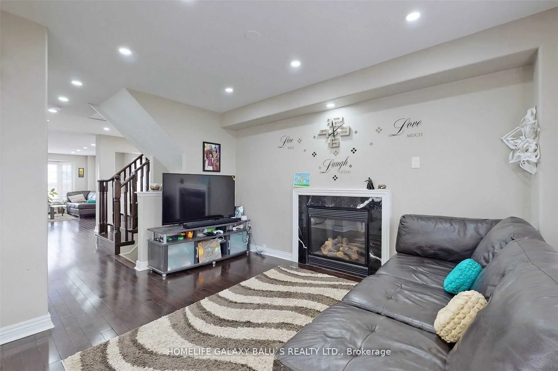 54 Decourcy-Ireland Circle