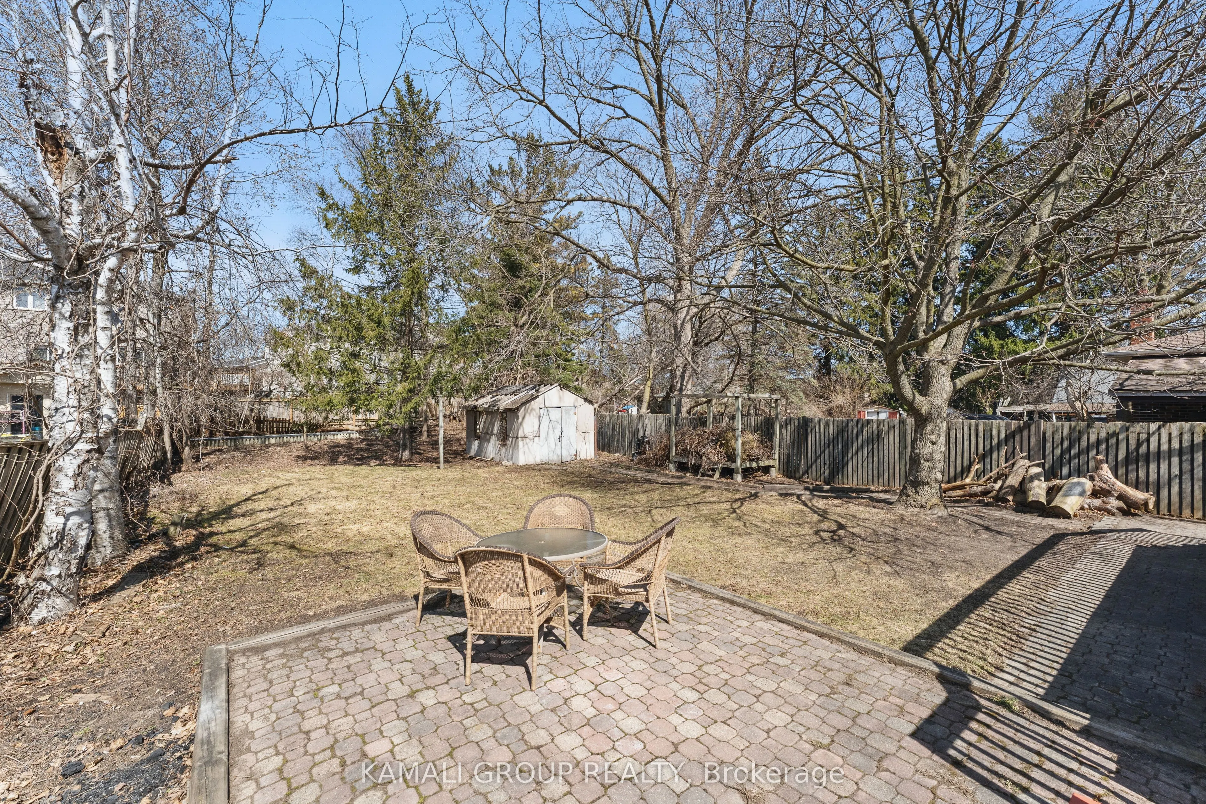 90 Euclid Avenue