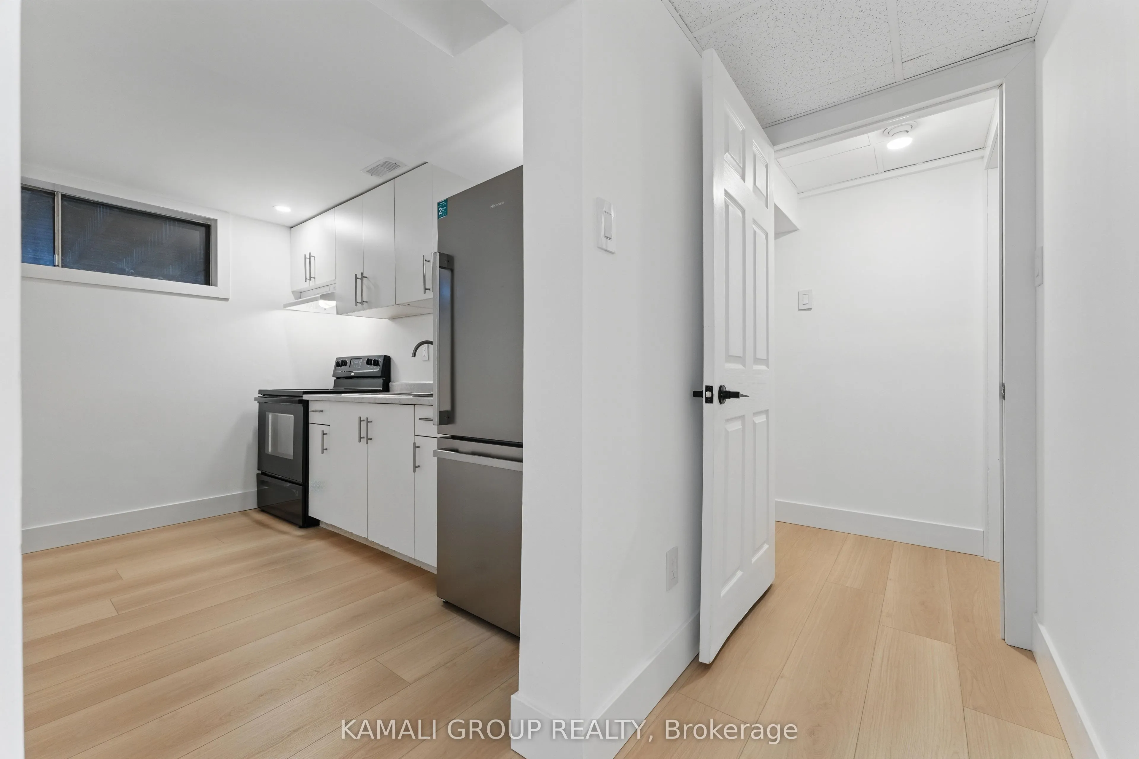 90 Euclid Avenue
