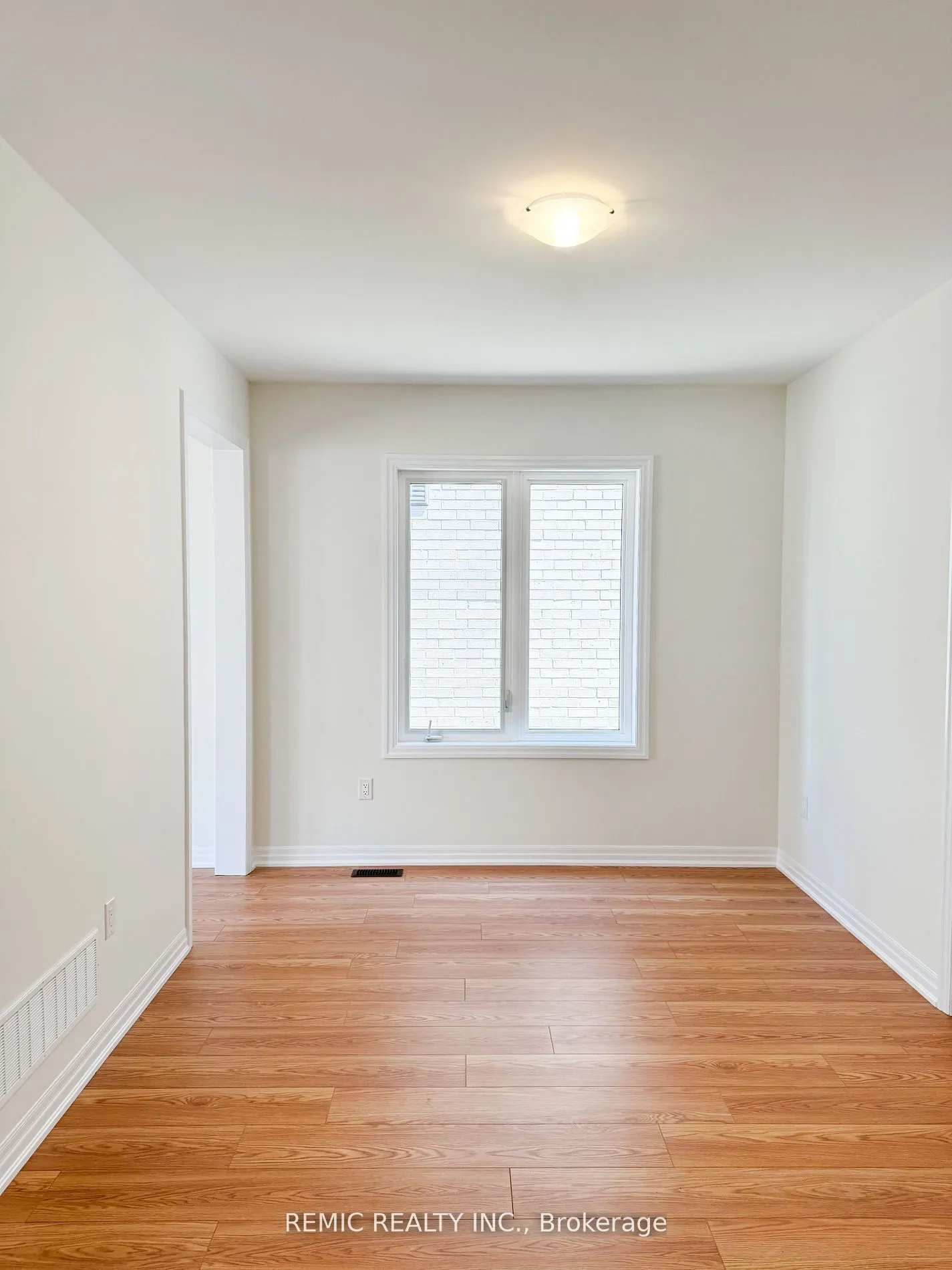 242 Flood Avenue