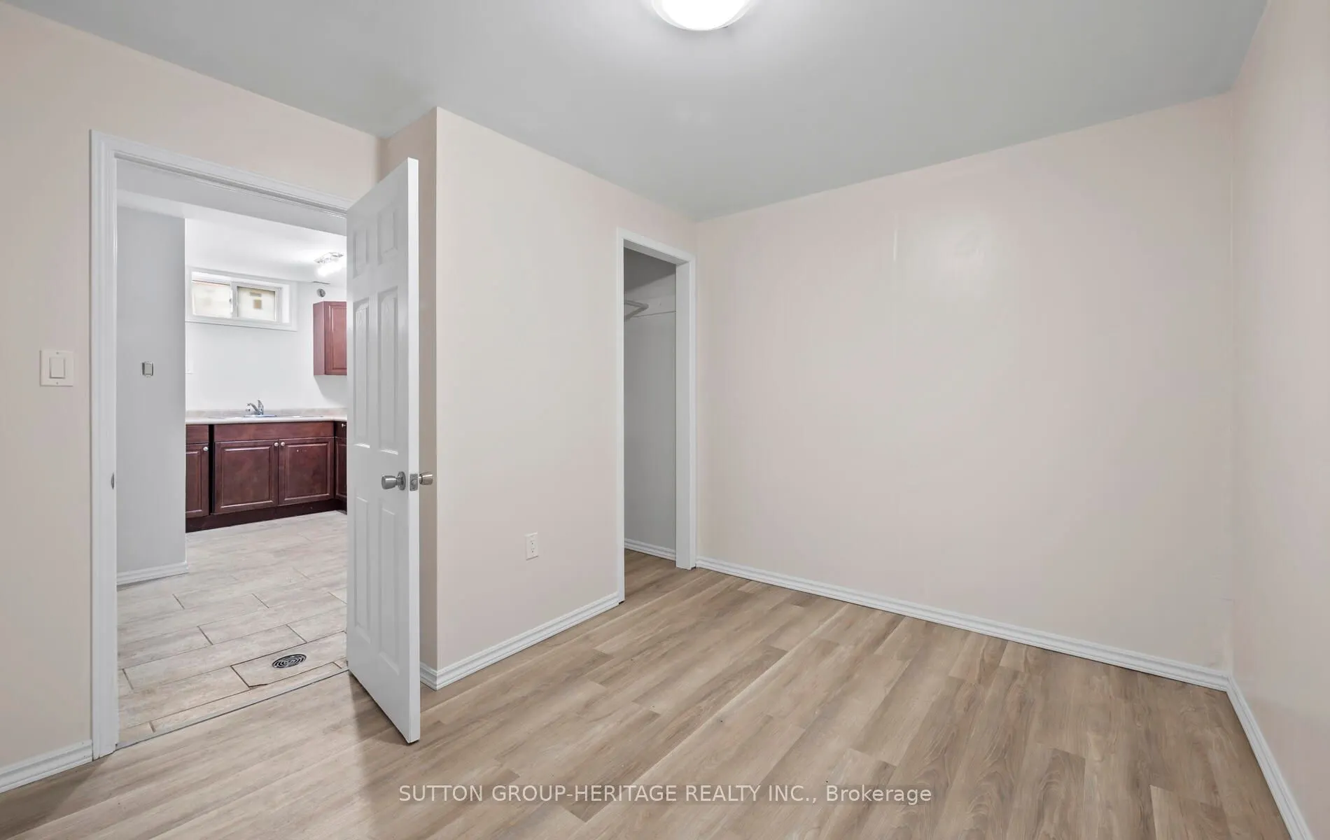 51 Admiral Road