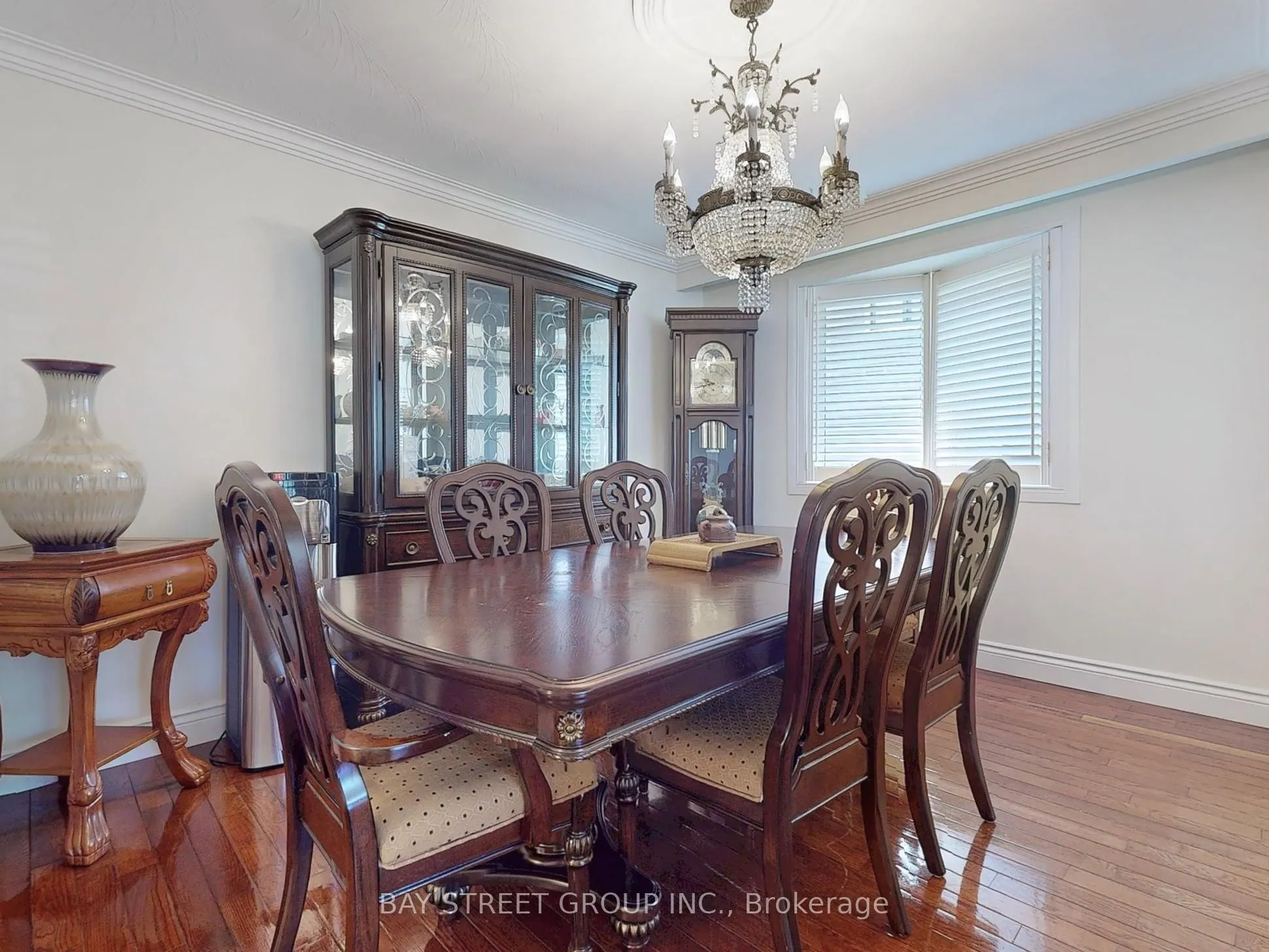 69 Fairglen Avenue