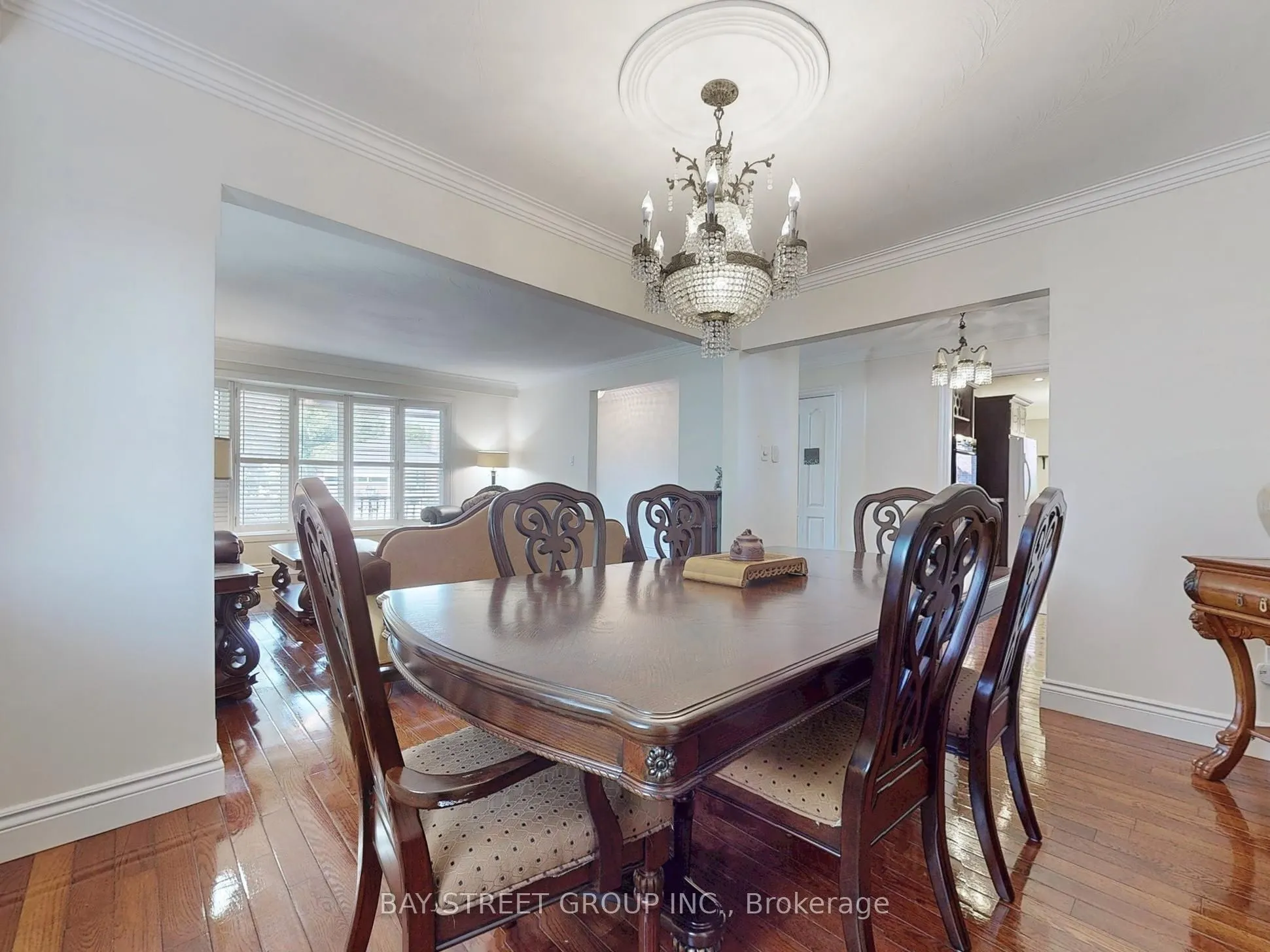 69 Fairglen Avenue