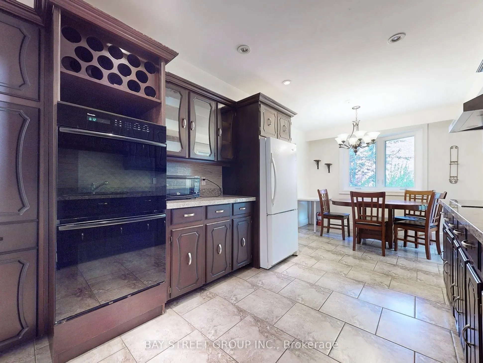 69 Fairglen Avenue