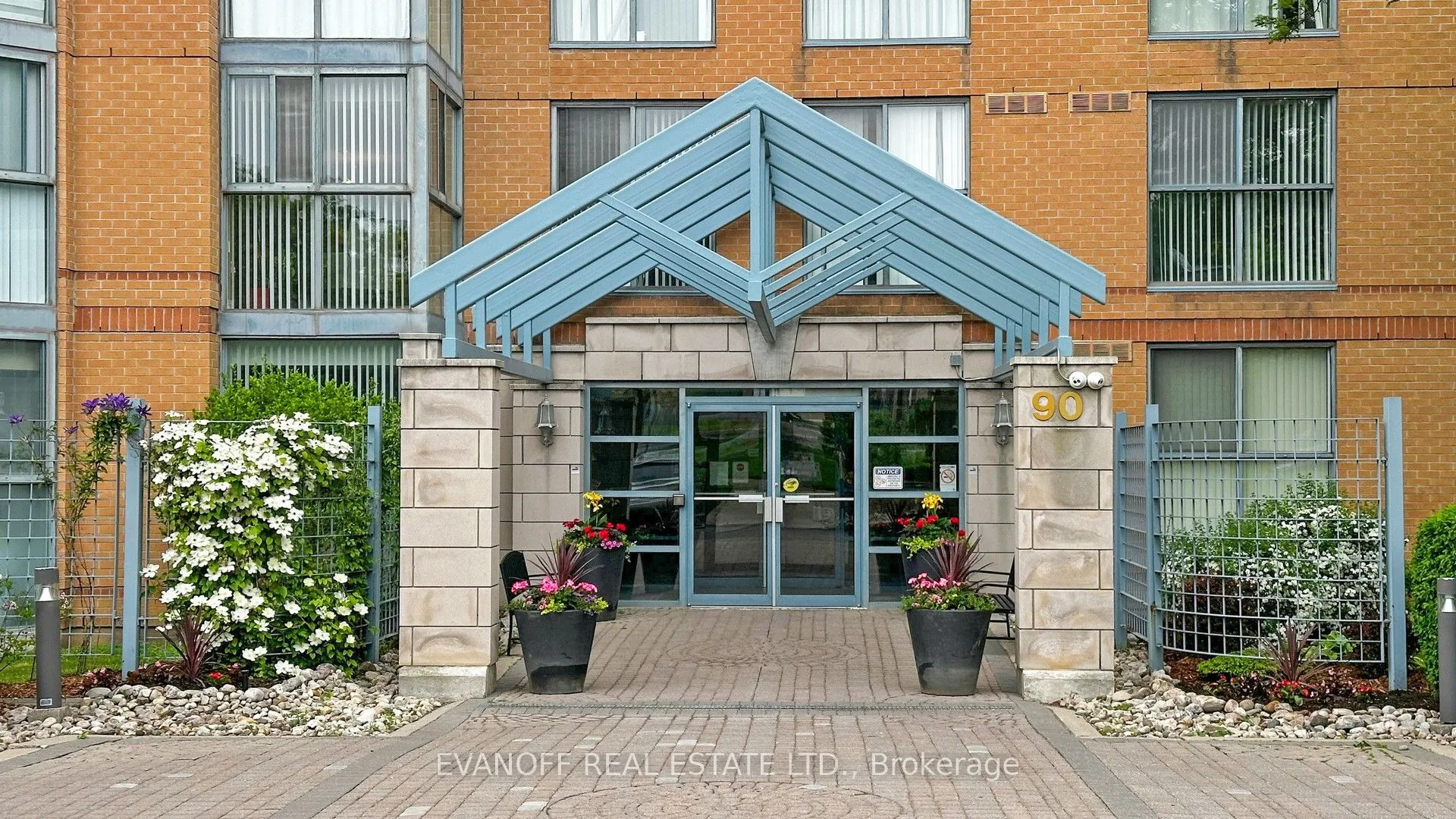 90 Dale Avenue, #904