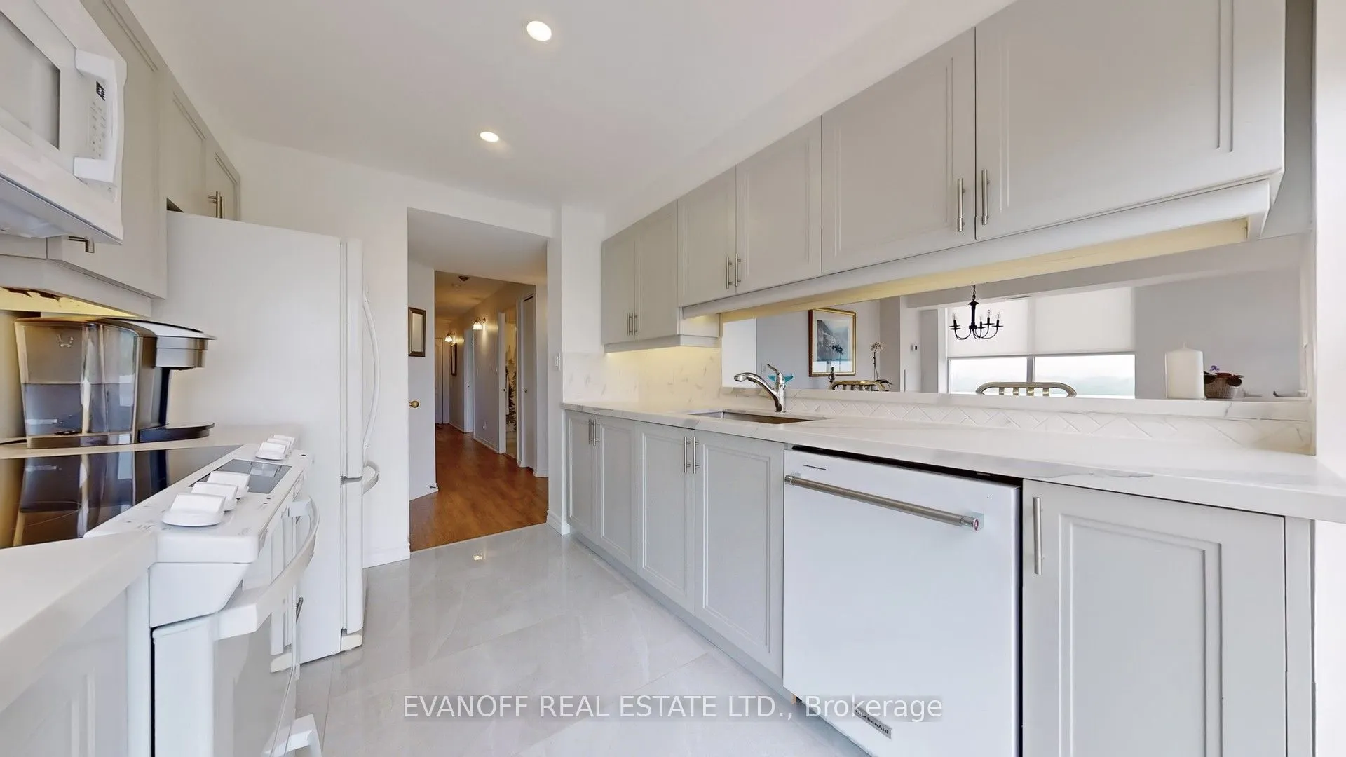 90 Dale Avenue, #904