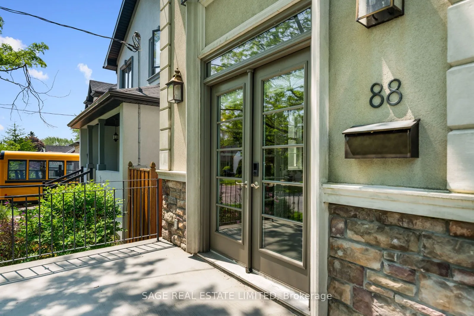 88 Gradwell Drive