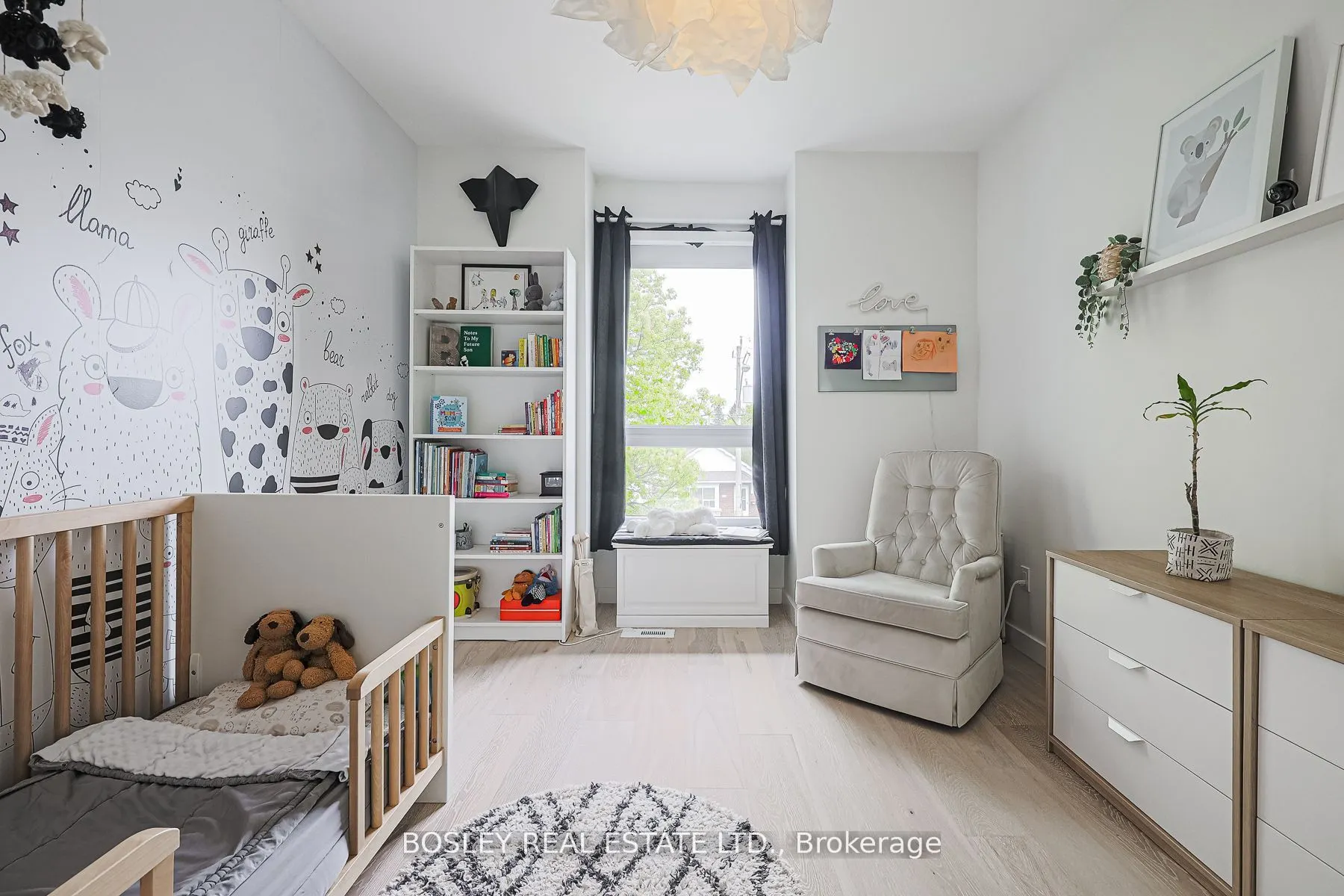 38 Roblin Avenue