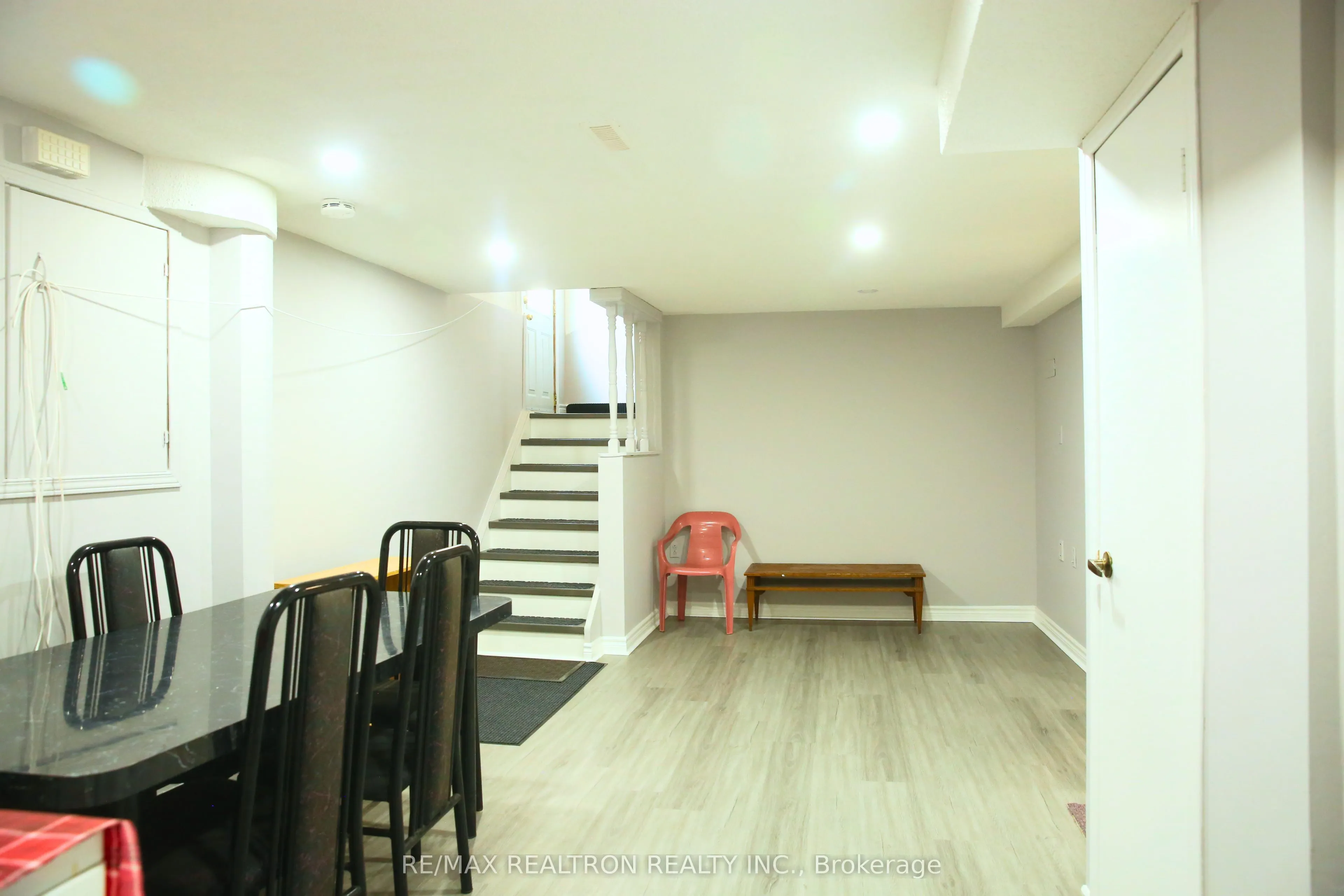 5 Braymore Boulevard